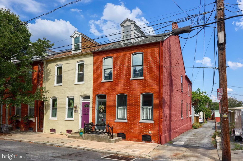 Photo of 317 LANCASTER AVE, LANCASTER, PA 17603 (MLS # PALA2040566)