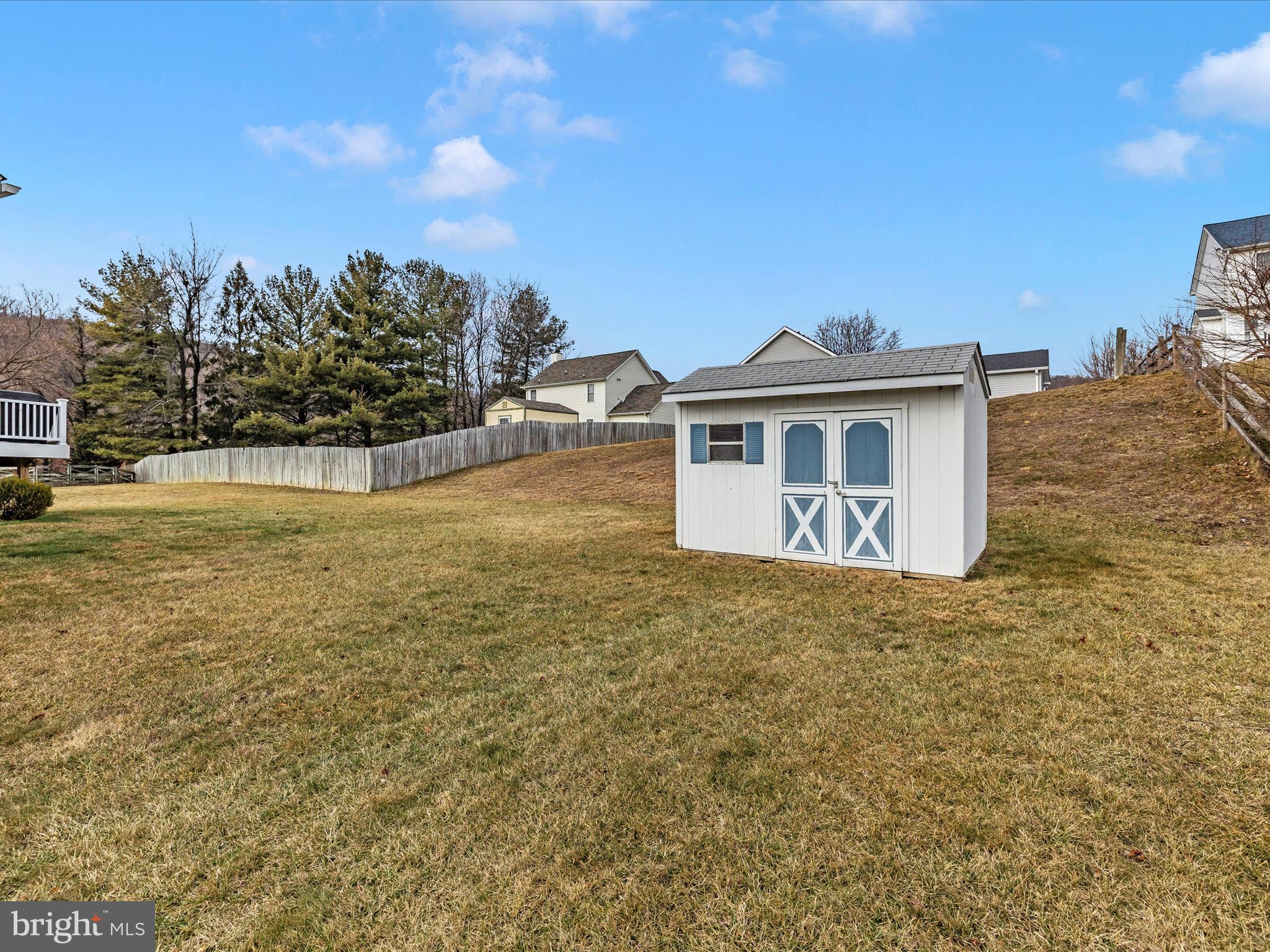 ORCHARD HILLS - Residential