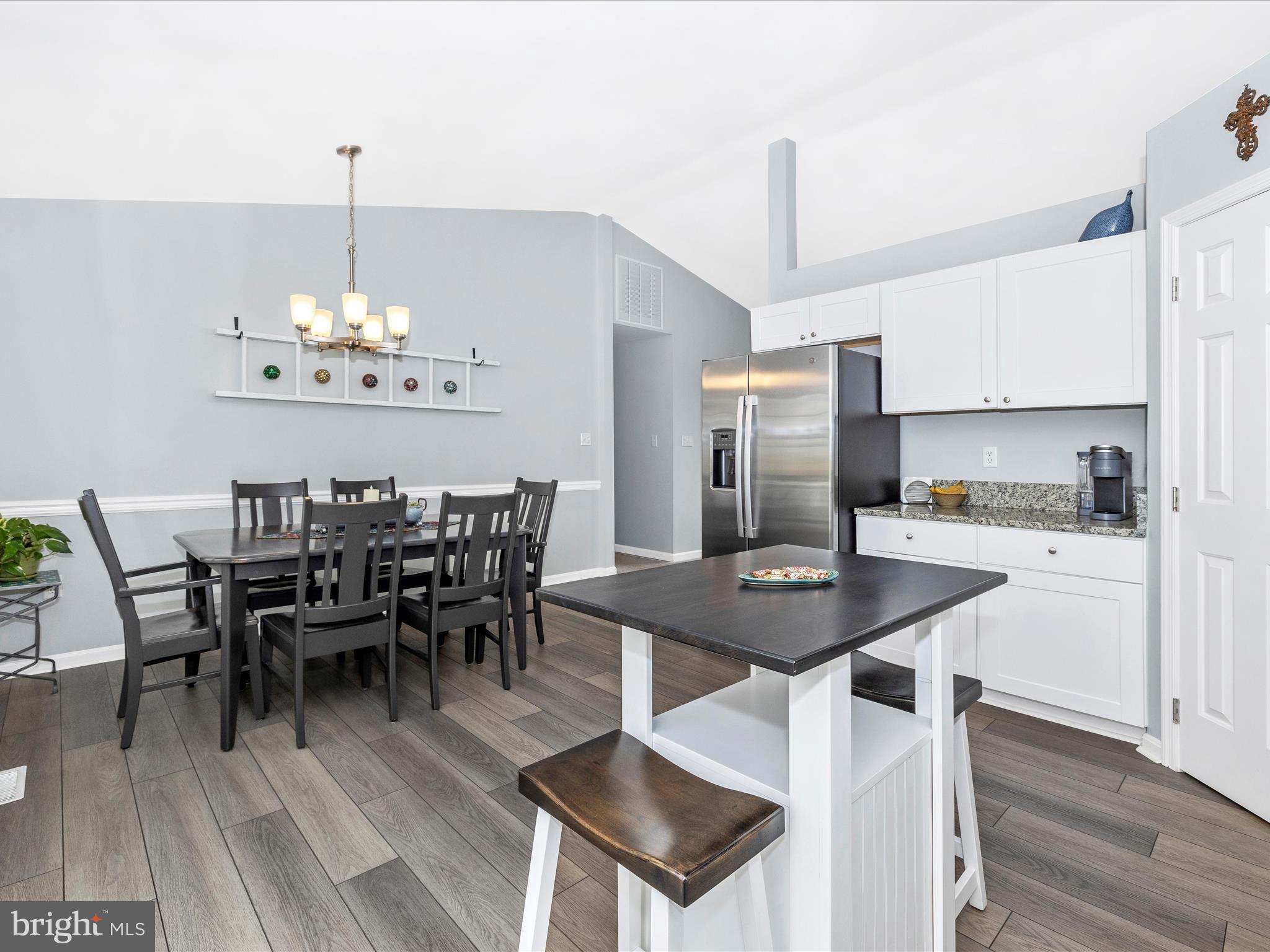 ORCHARD HILLS - Residential