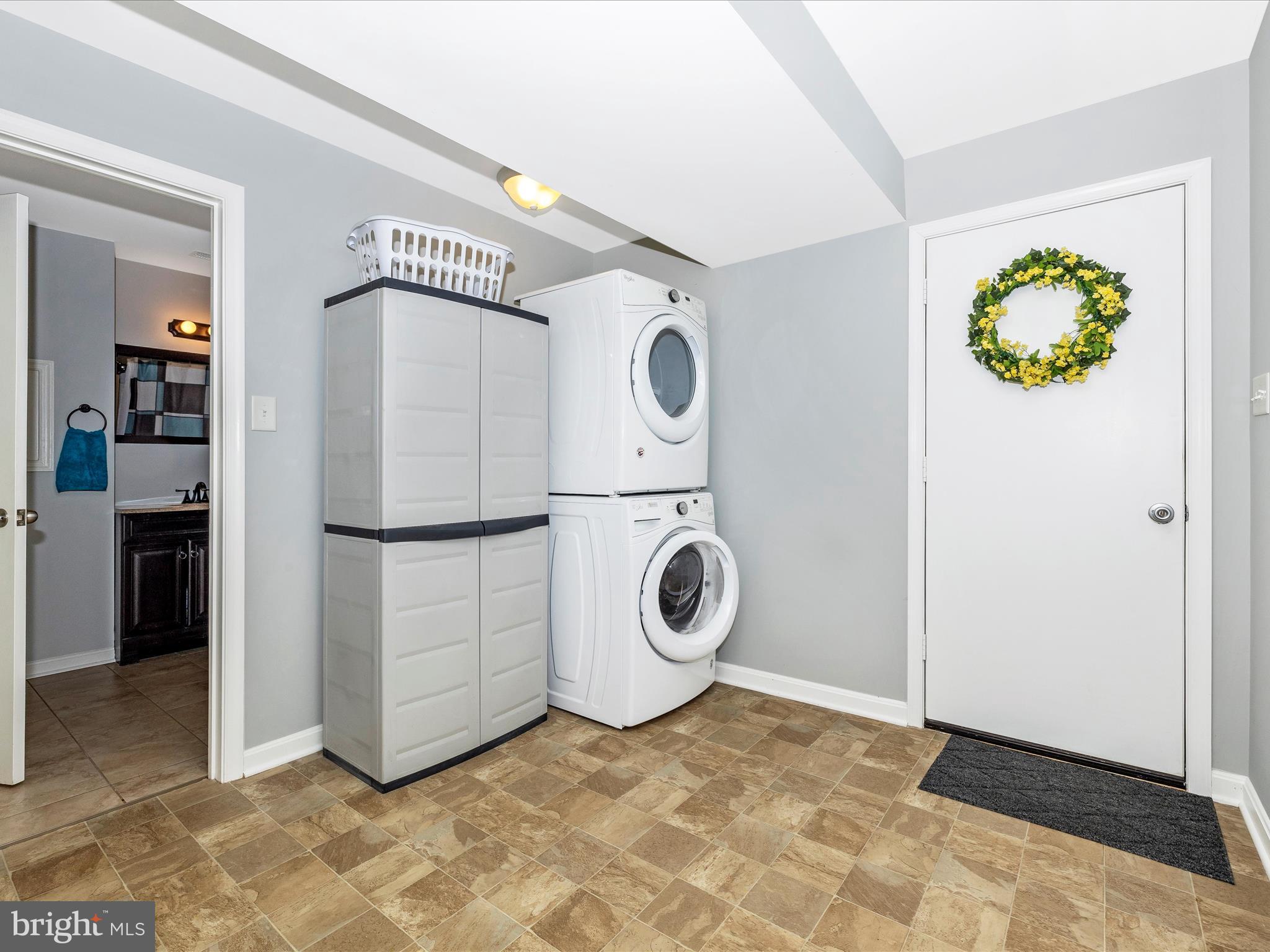 ORCHARD HILLS - Residential