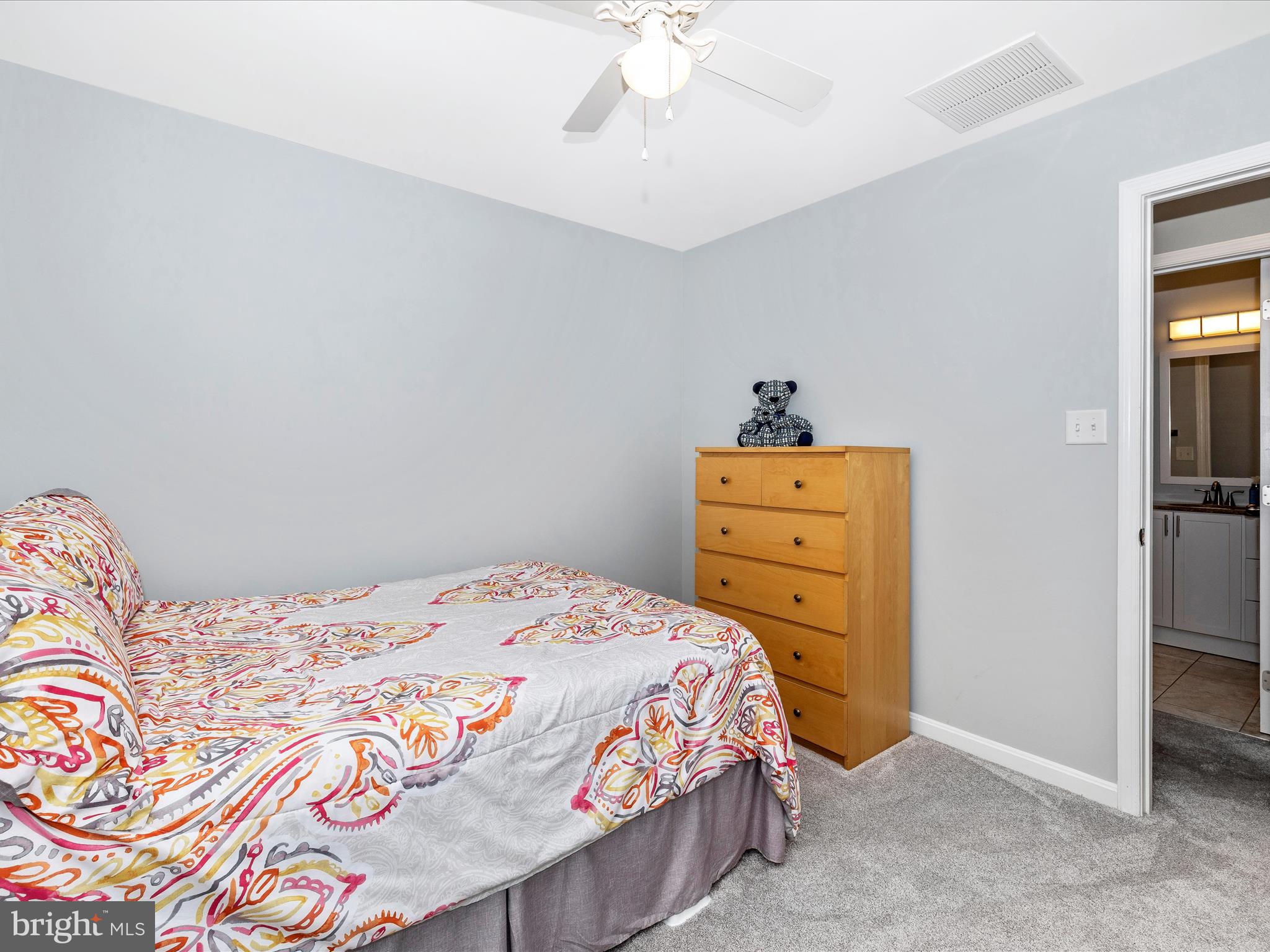 ORCHARD HILLS - Residential