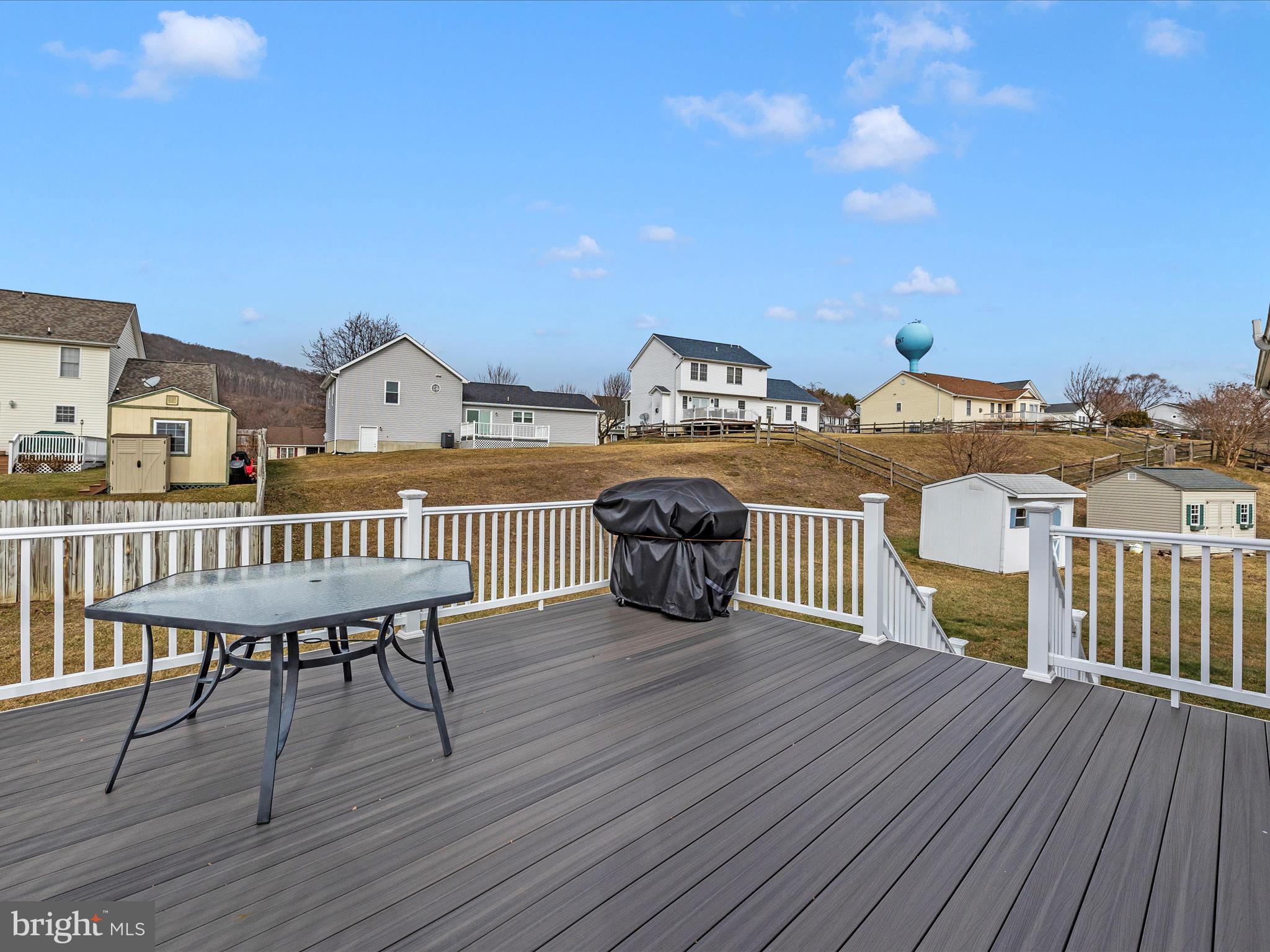 ORCHARD HILLS - Residential