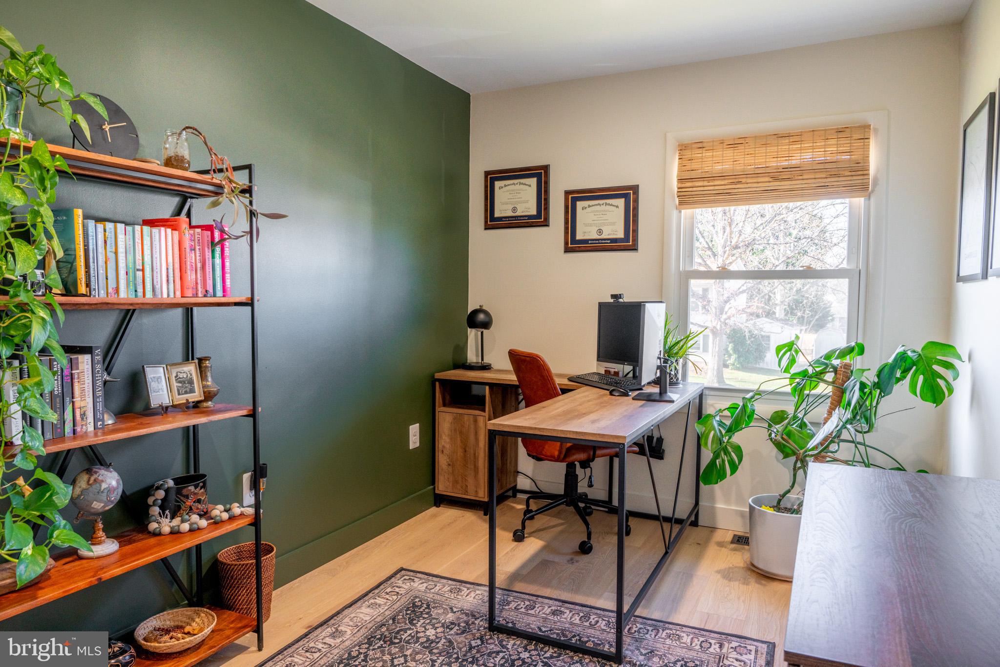 FOUR SEASONS ESTATES - Residential