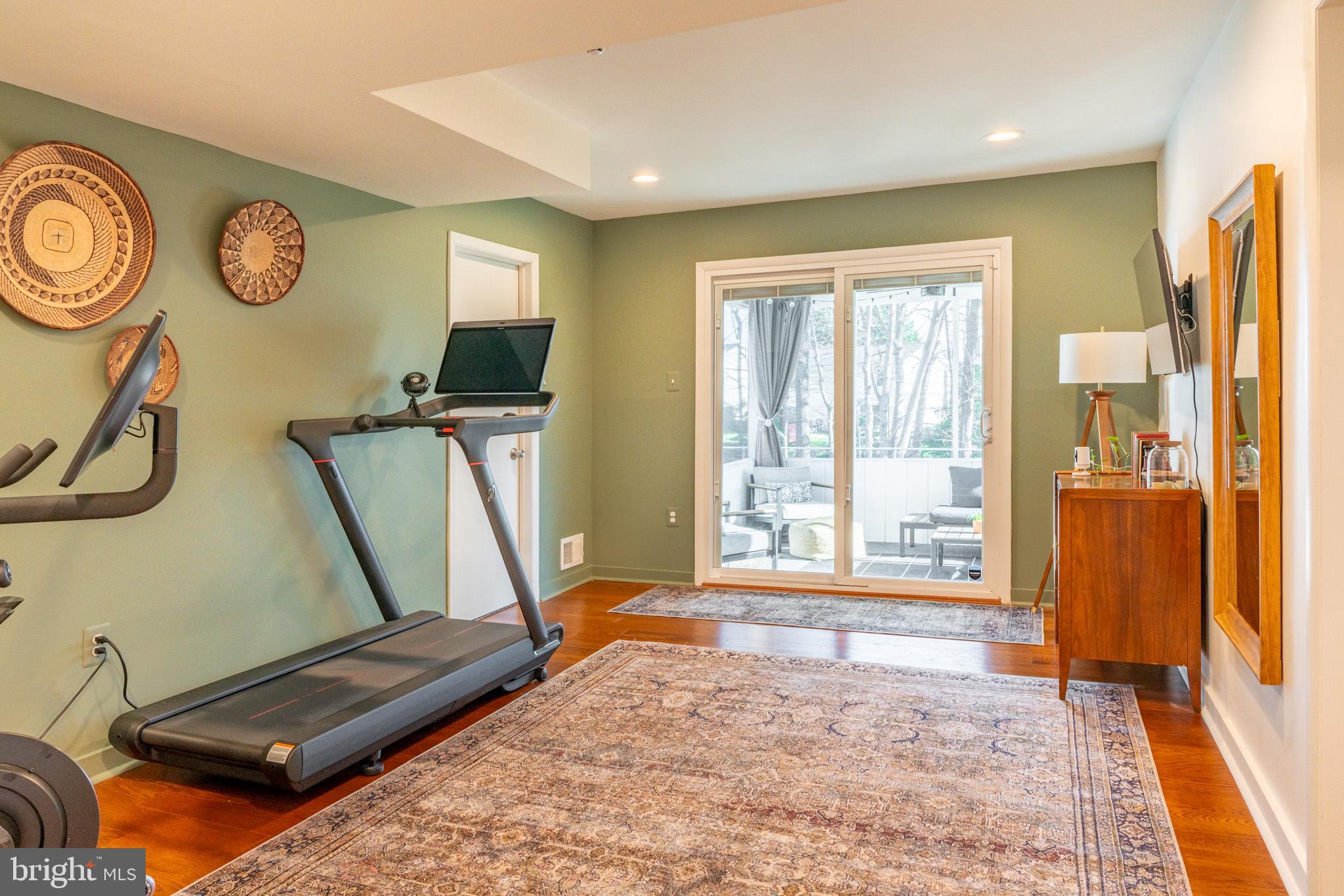 FOUR SEASONS ESTATES - Residential