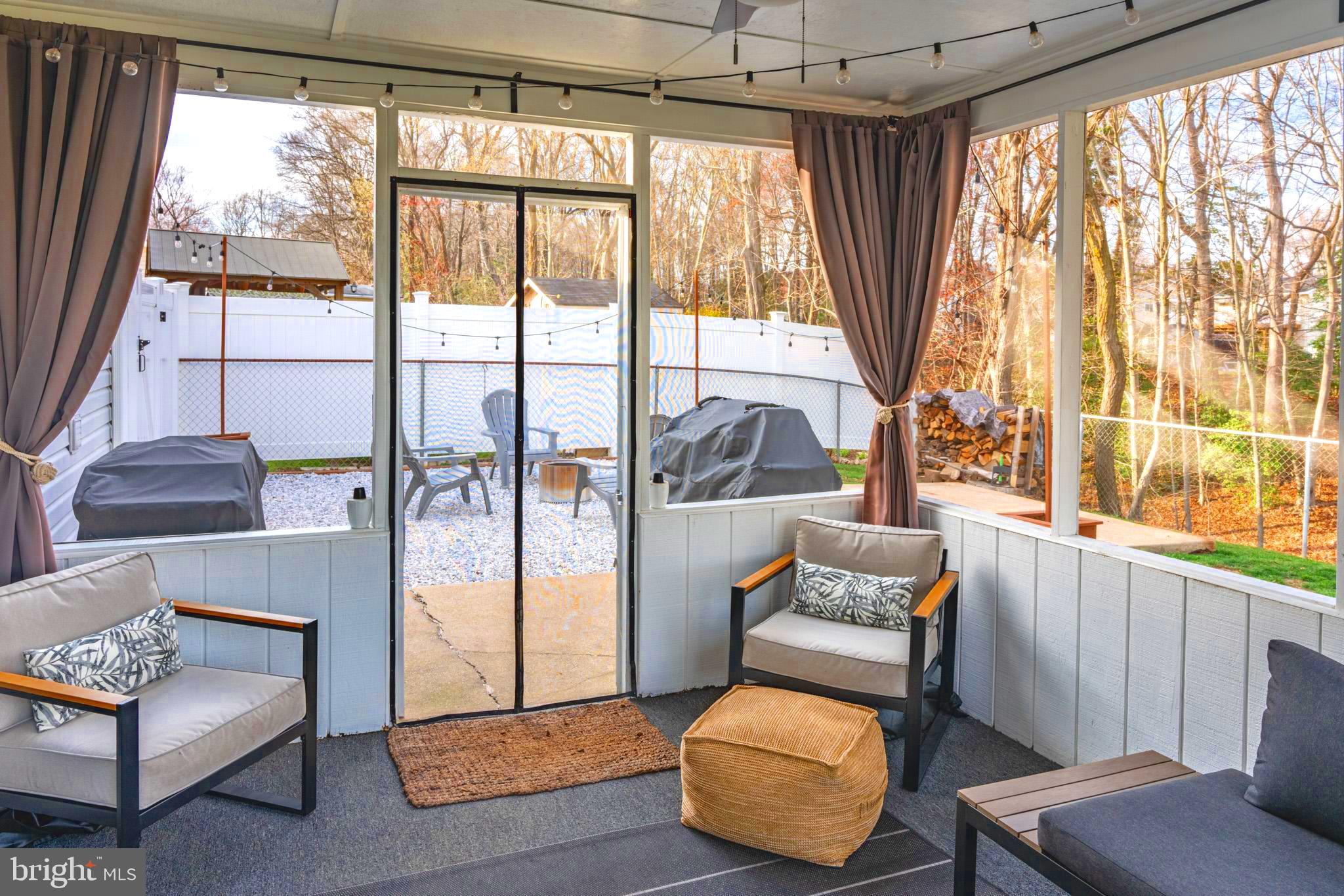 FOUR SEASONS ESTATES - Residential