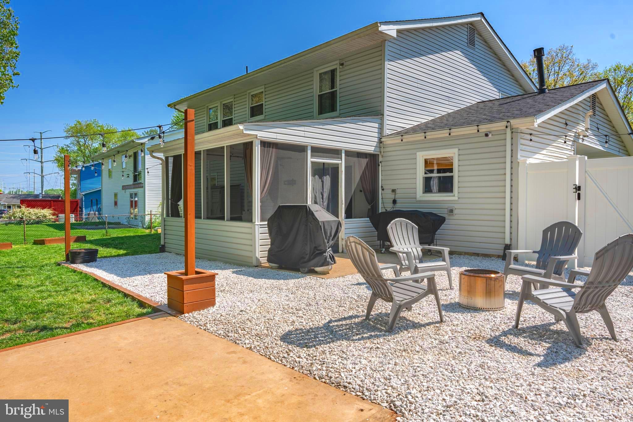 FOUR SEASONS ESTATES - Residential