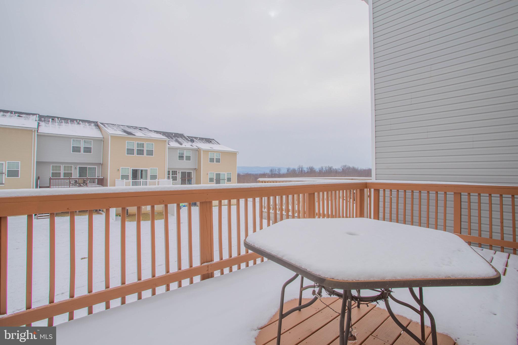 LAKELAND PLACE - Residential