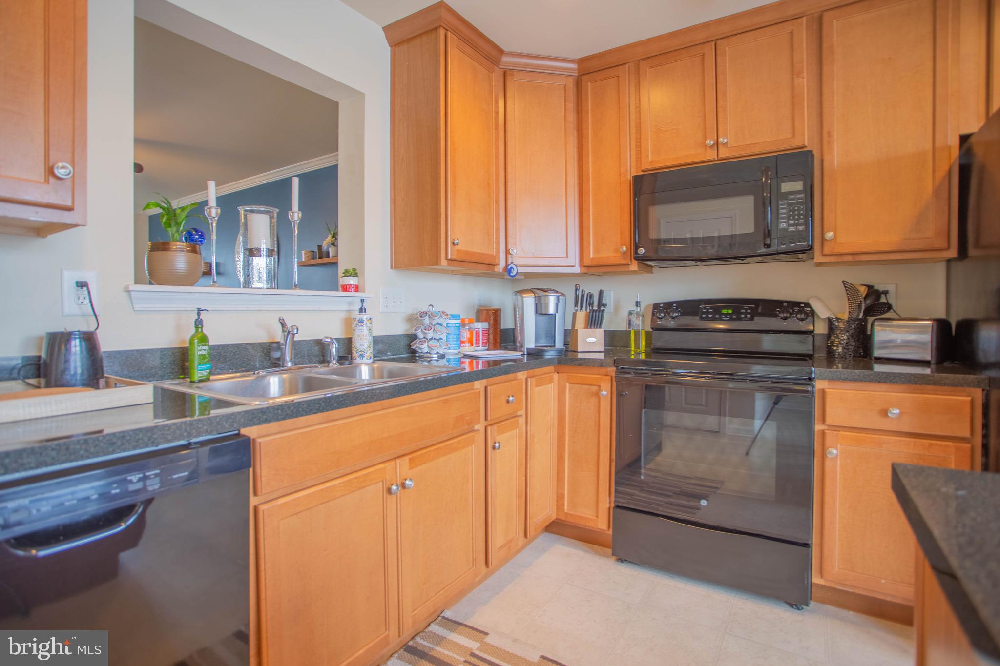 LAKELAND PLACE - Residential