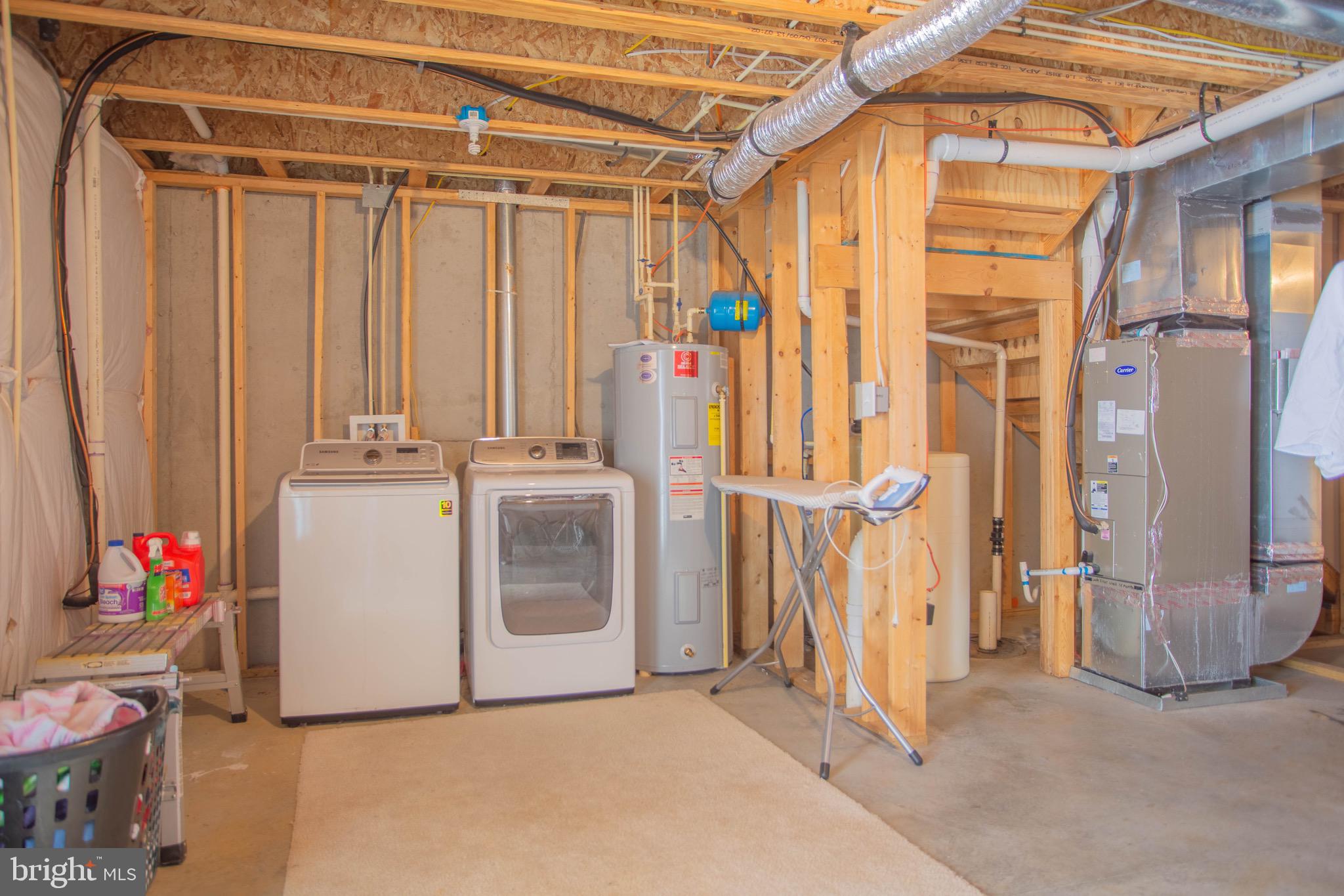 LAKELAND PLACE - Residential