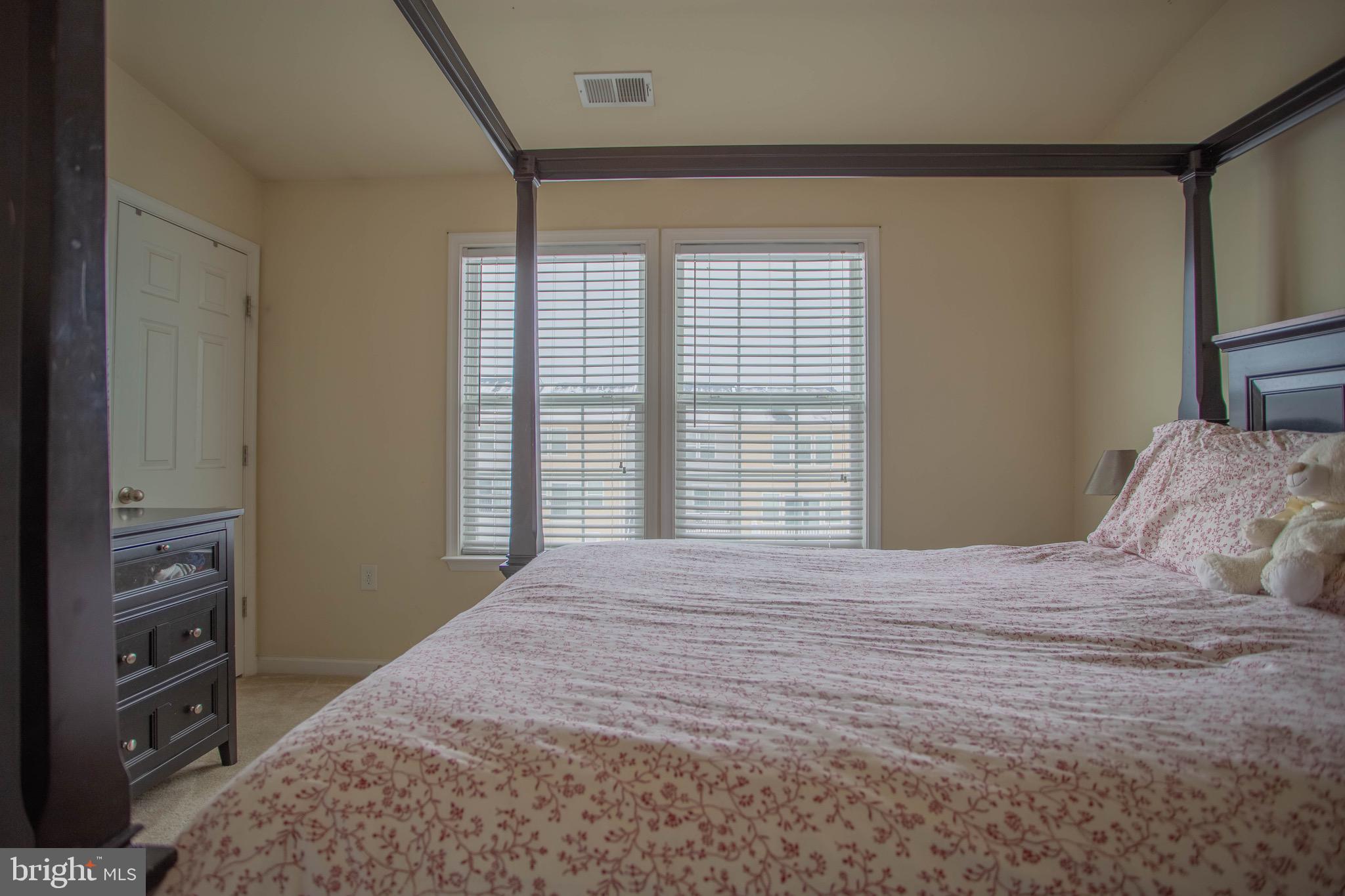 LAKELAND PLACE - Residential