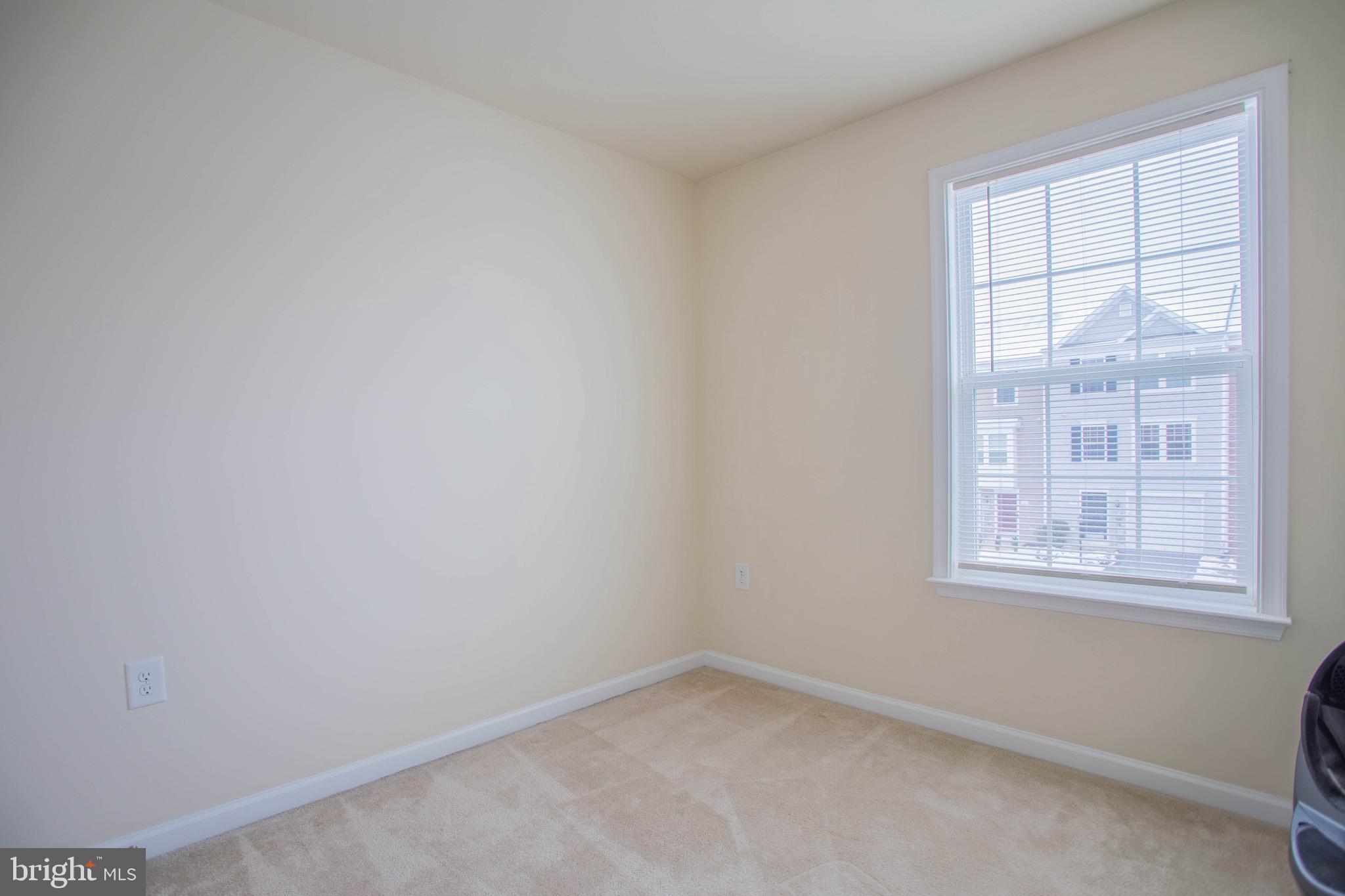 LAKELAND PLACE - Residential