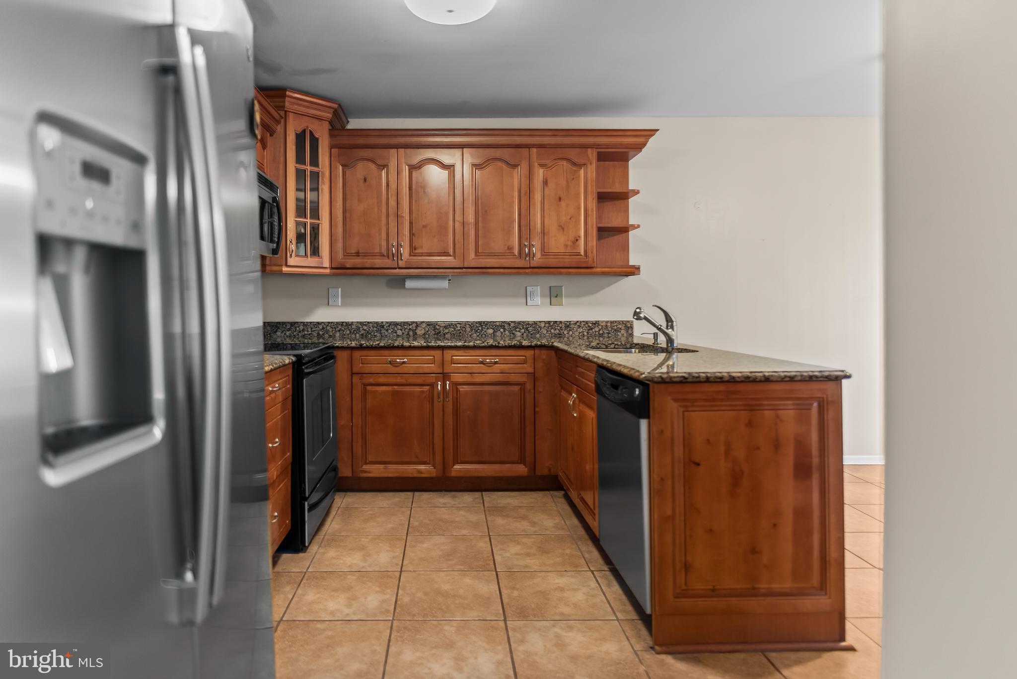 CLARY'S FOREST - Residential Lease