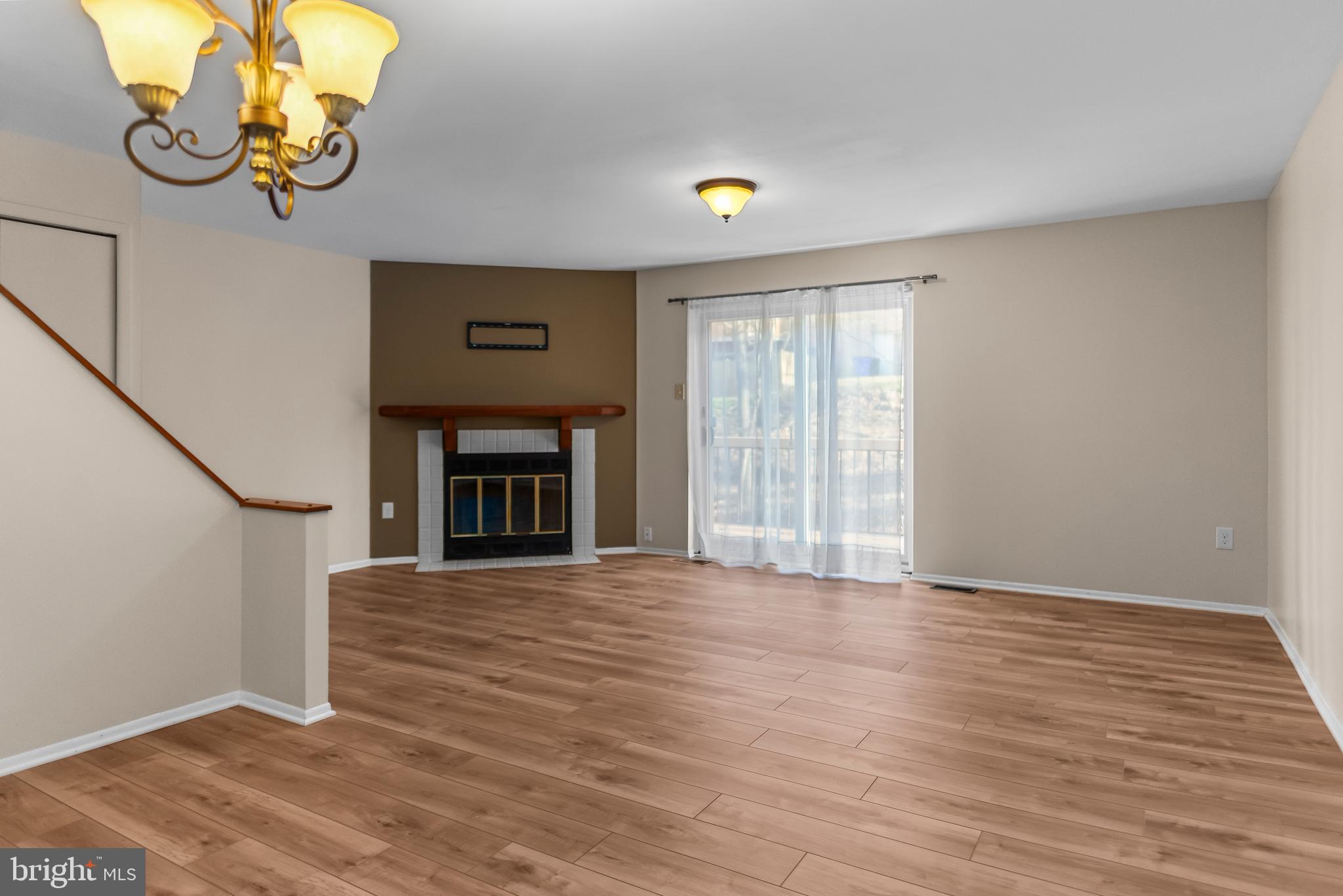 CLARY'S FOREST - Residential Lease