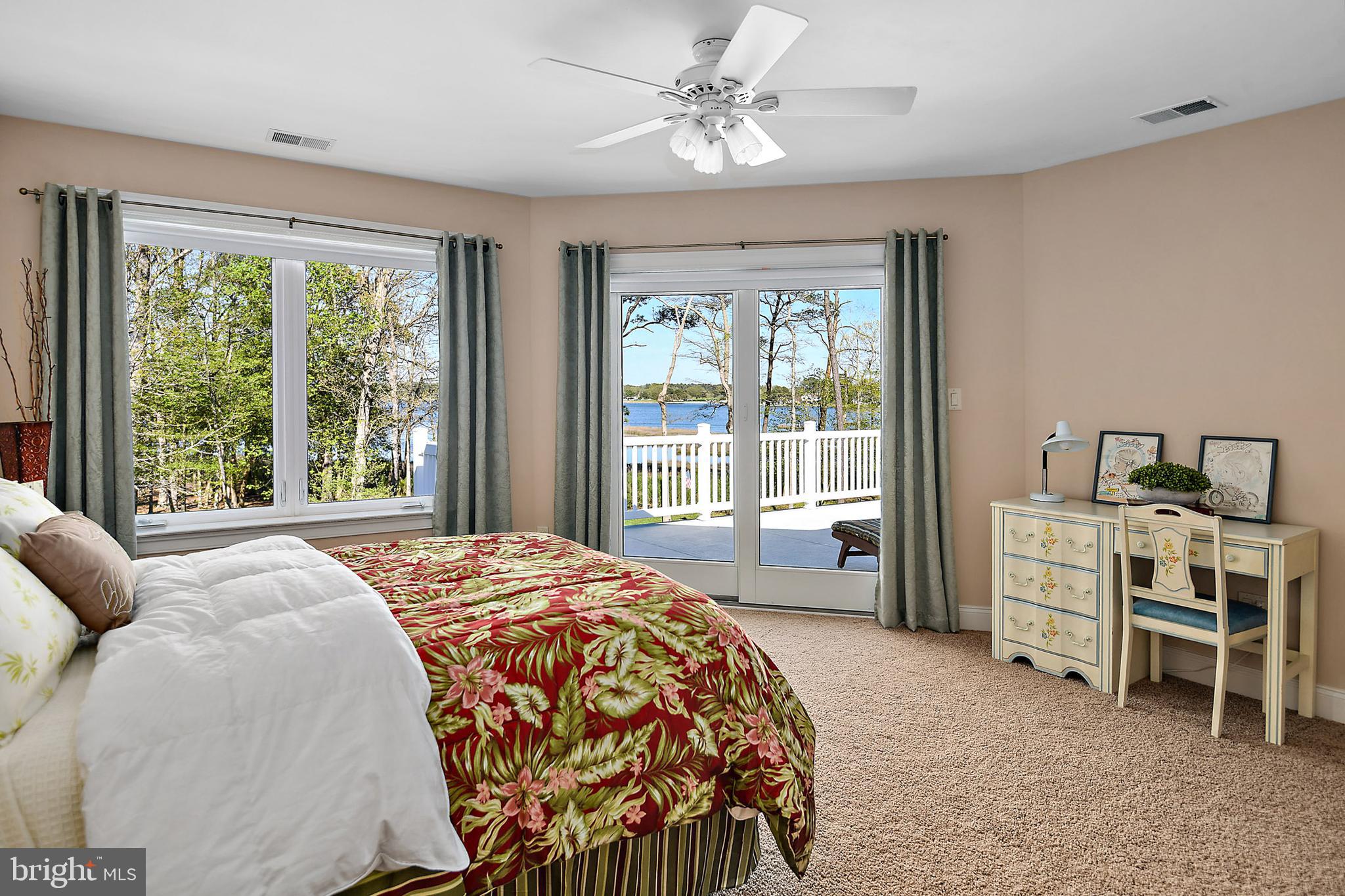 INDIAN CREEK - Residential