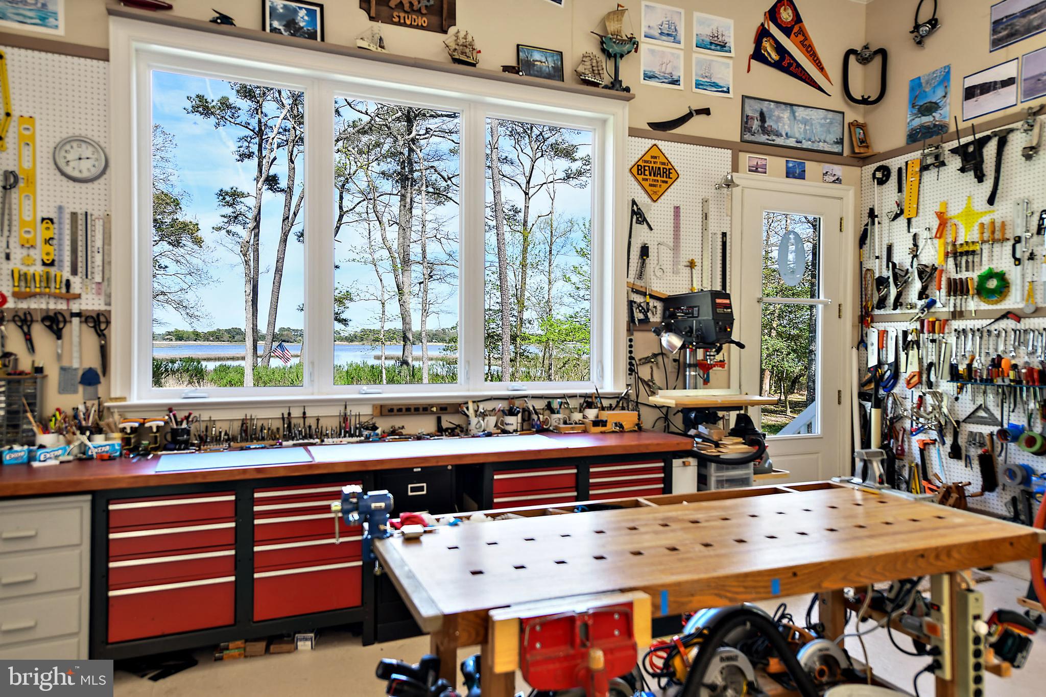 INDIAN CREEK - Residential