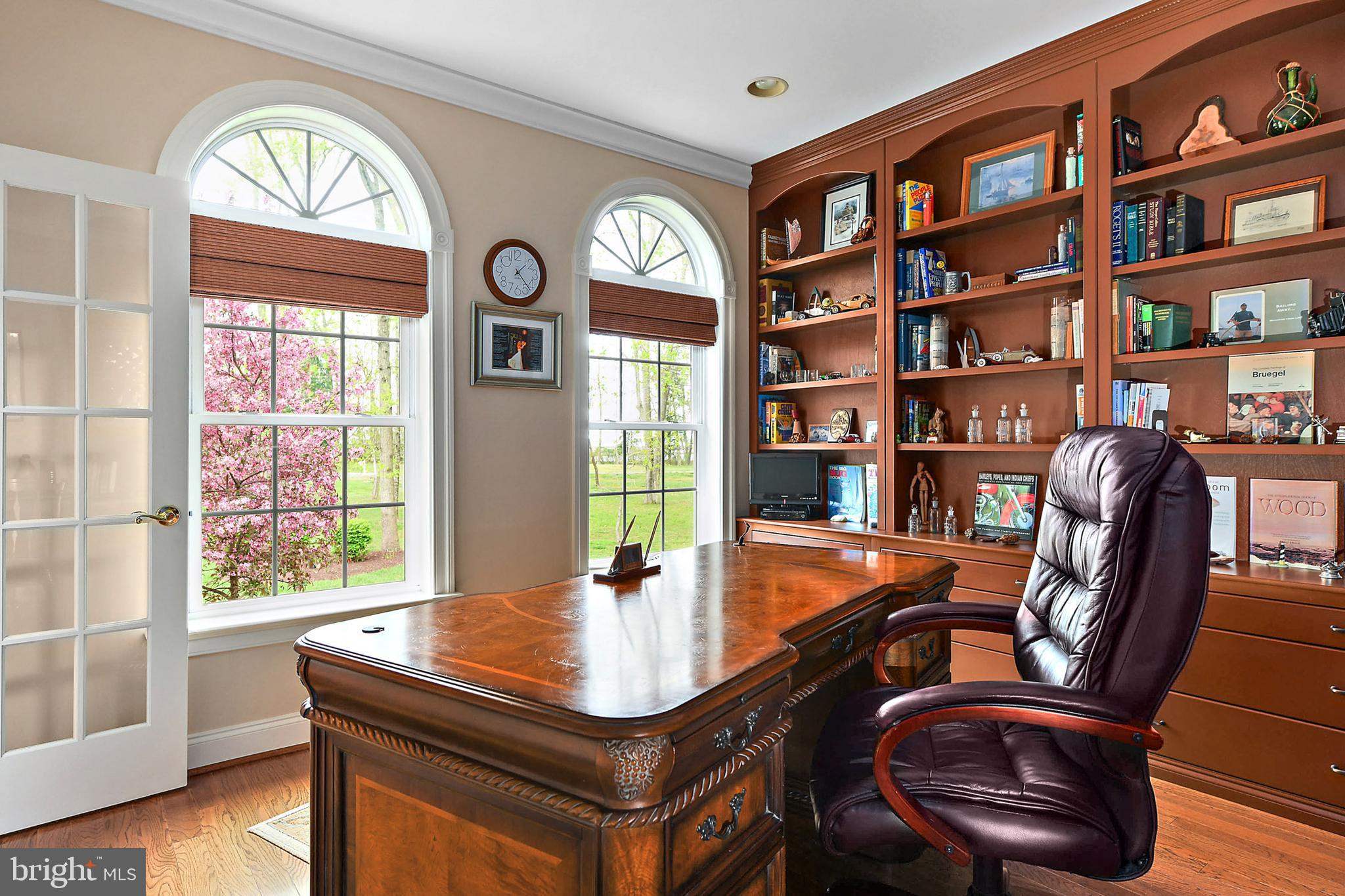 INDIAN CREEK - Residential