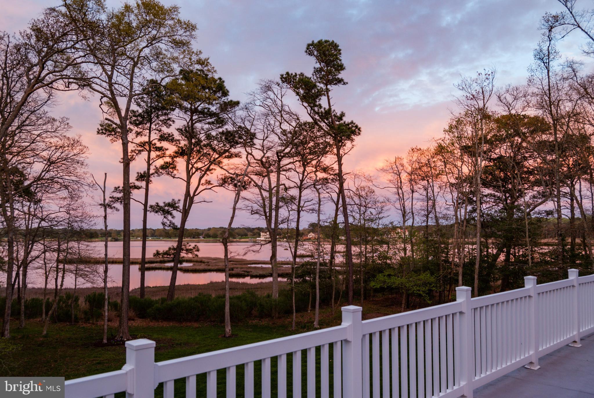 INDIAN CREEK - Residential