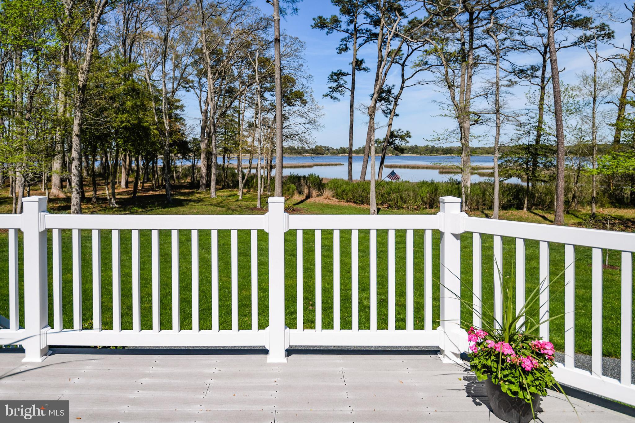 INDIAN CREEK - Residential