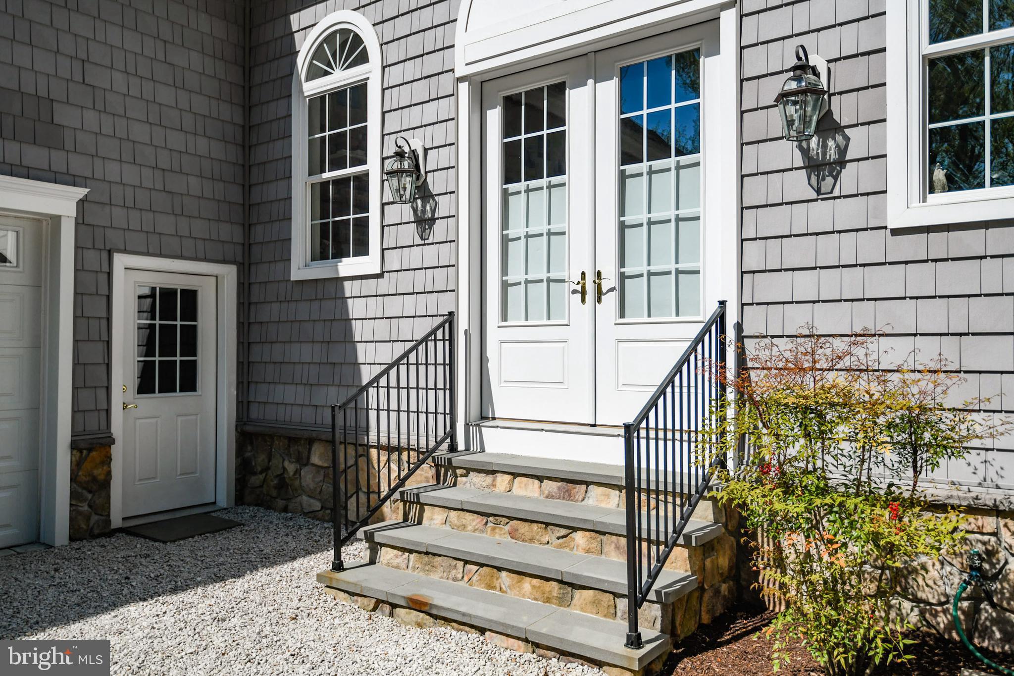 INDIAN CREEK - Residential