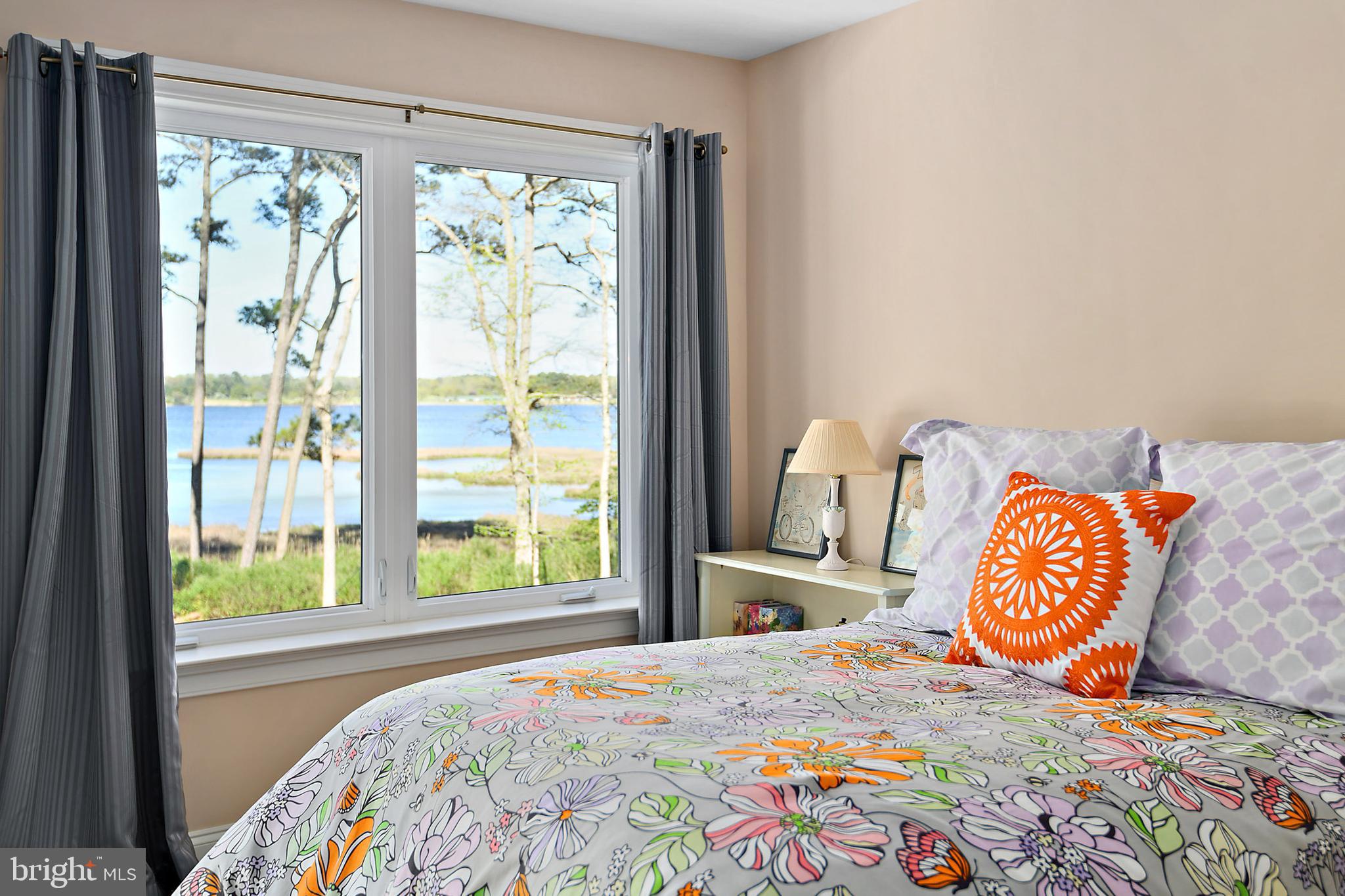 INDIAN CREEK - Residential