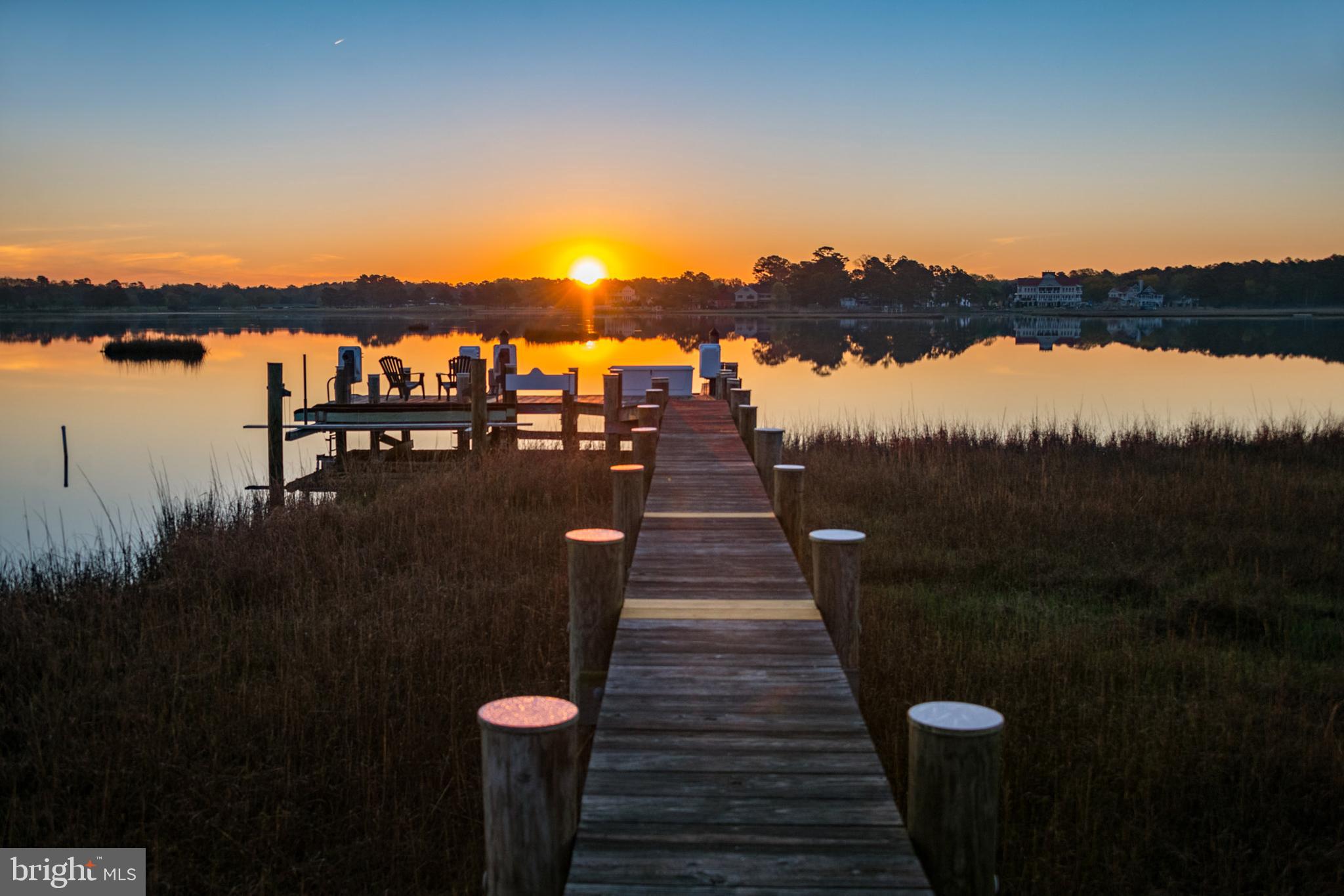 INDIAN CREEK - Residential