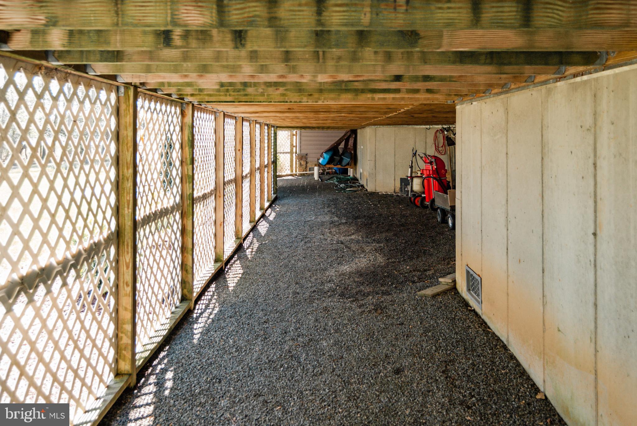 INDIAN CREEK - Residential