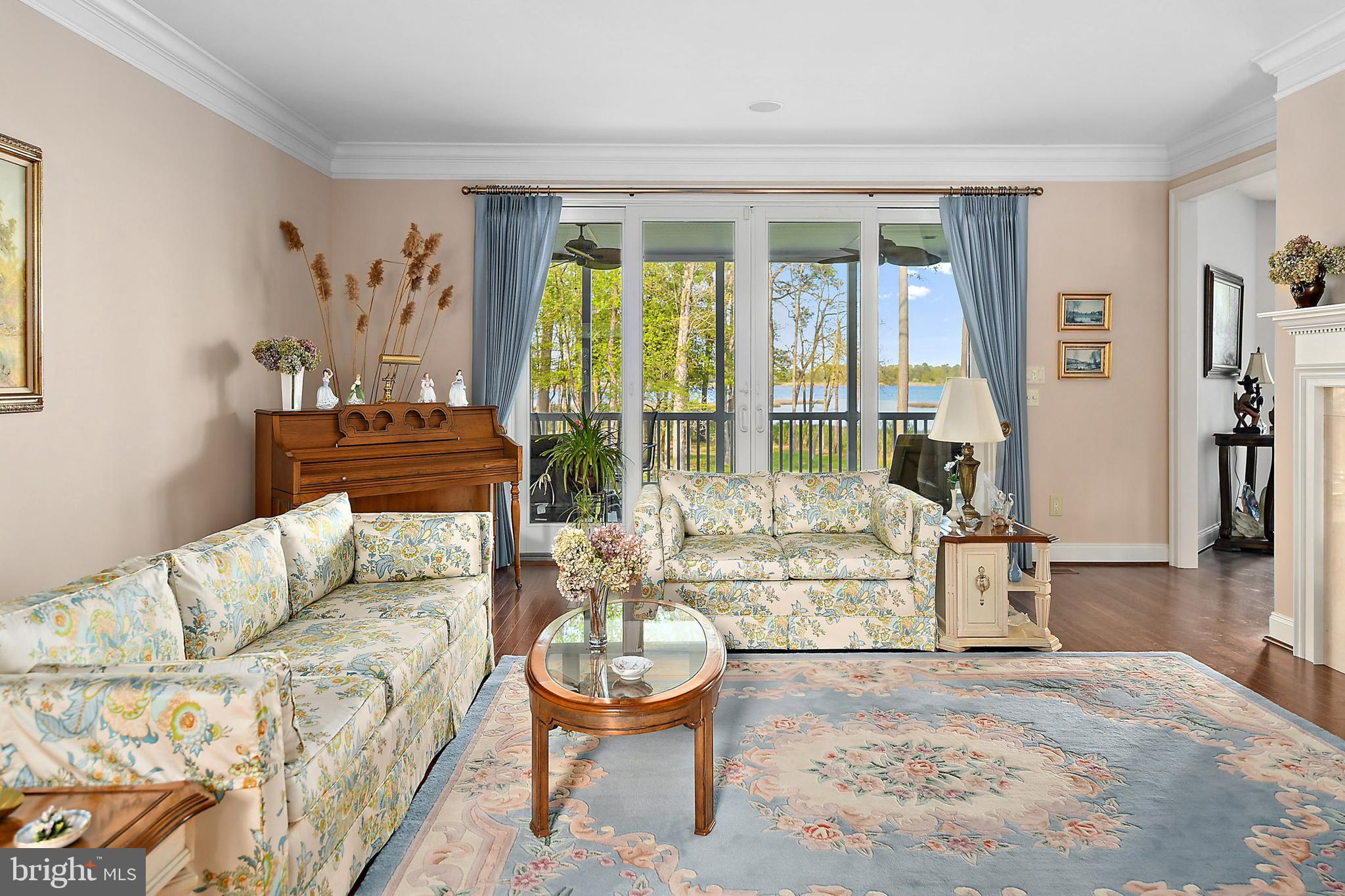 INDIAN CREEK - Residential