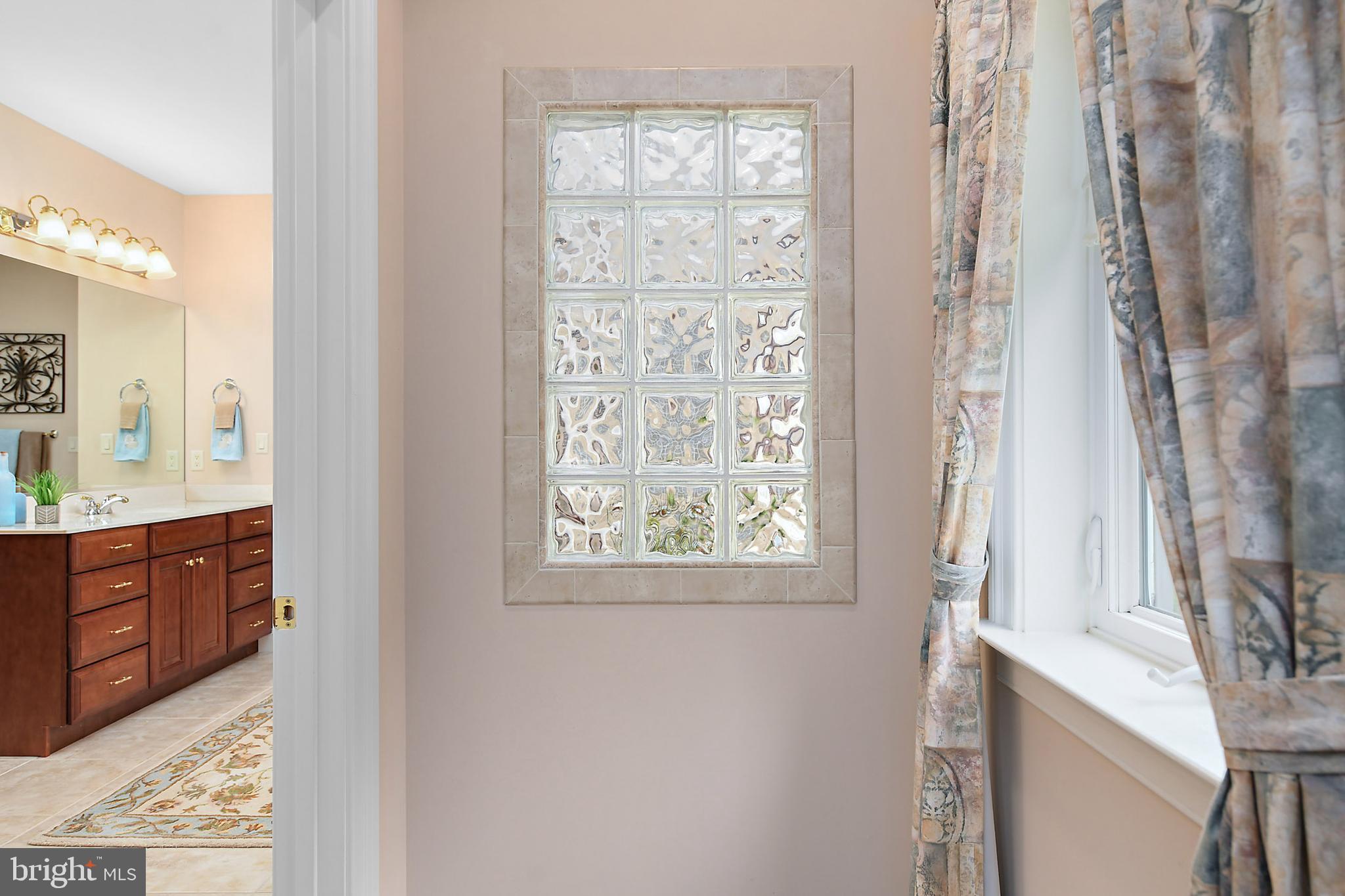 INDIAN CREEK - Residential