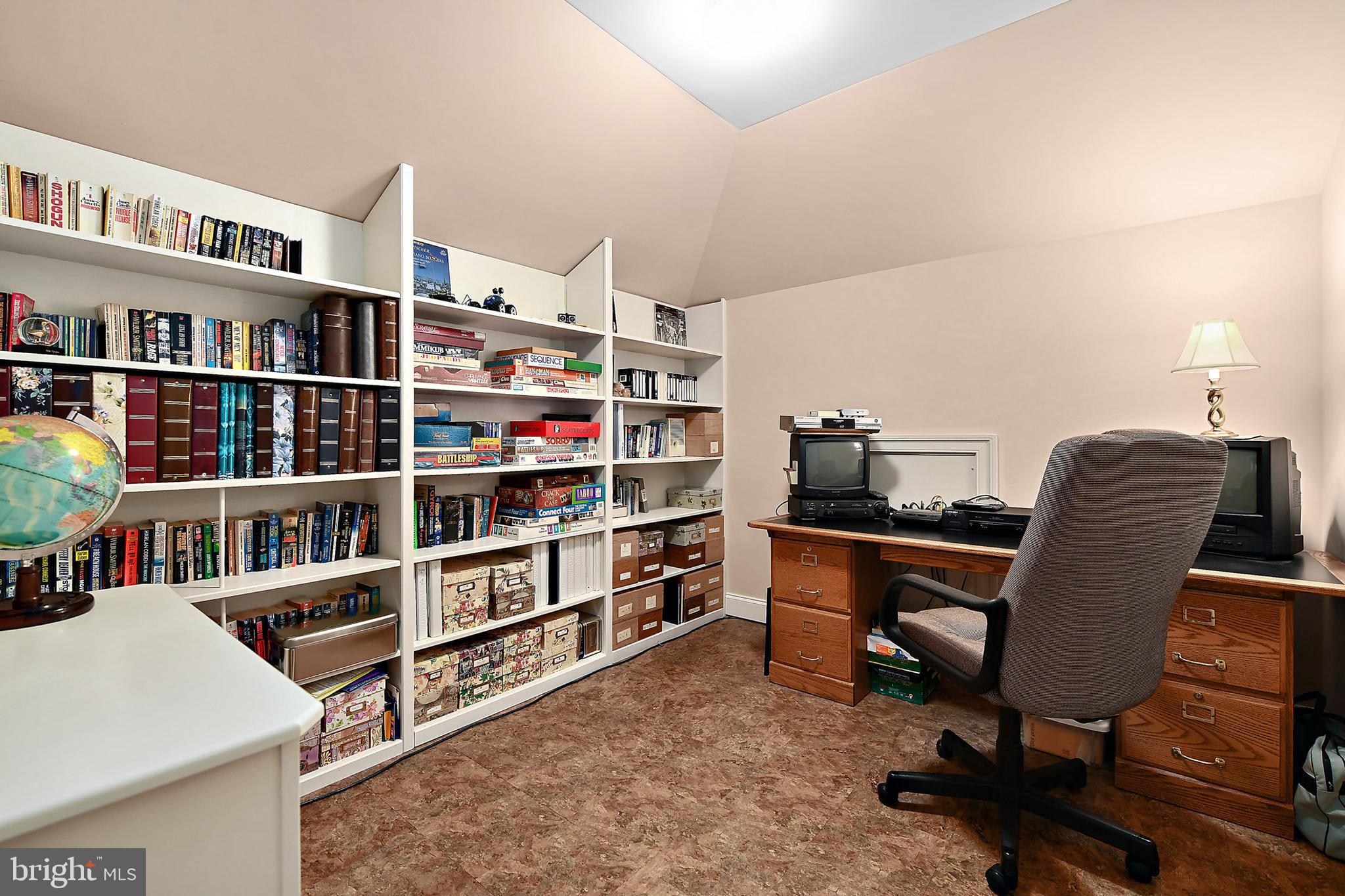 INDIAN CREEK - Residential