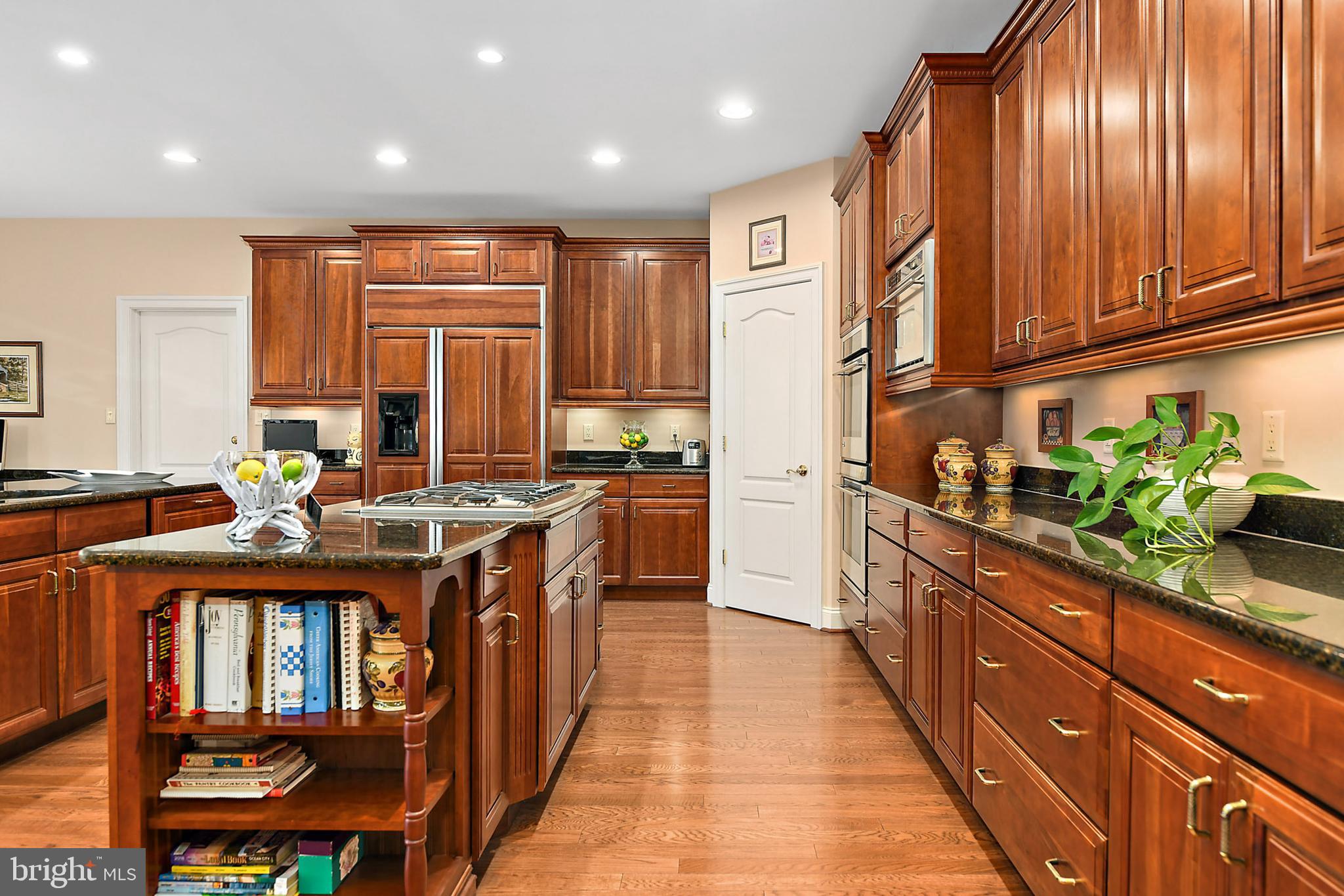 INDIAN CREEK - Residential