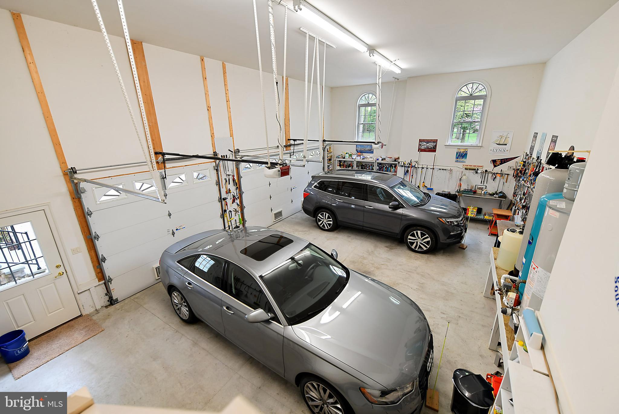 INDIAN CREEK - Residential