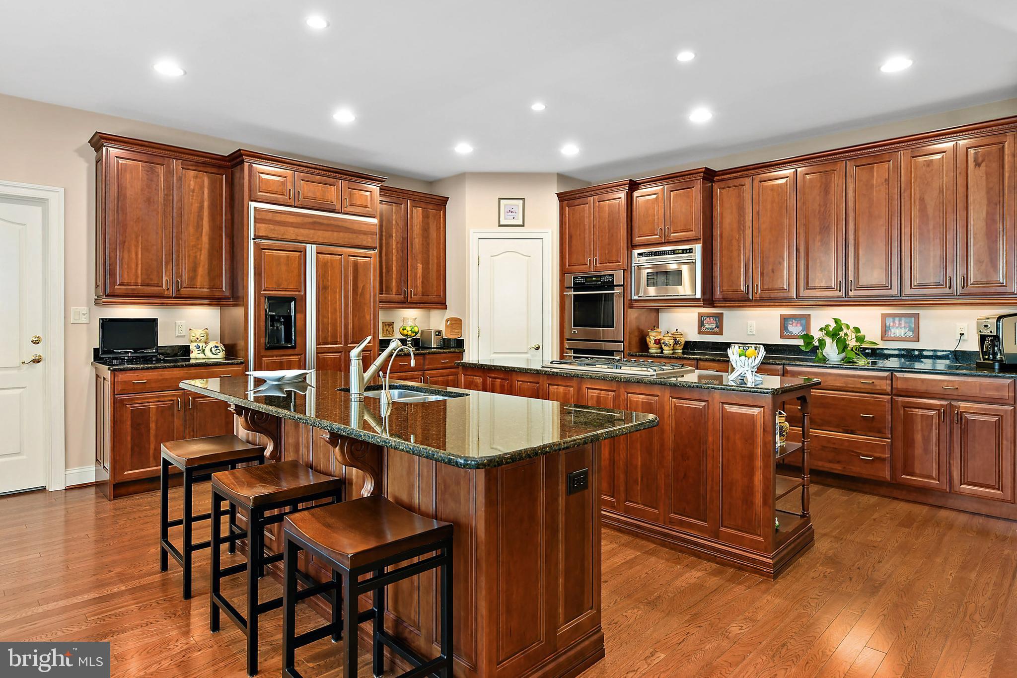 INDIAN CREEK - Residential