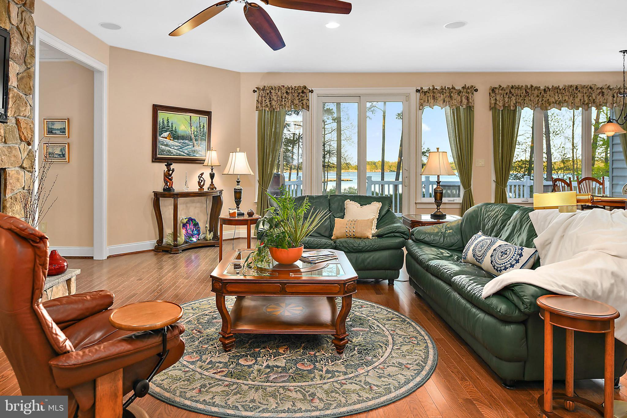 INDIAN CREEK - Residential