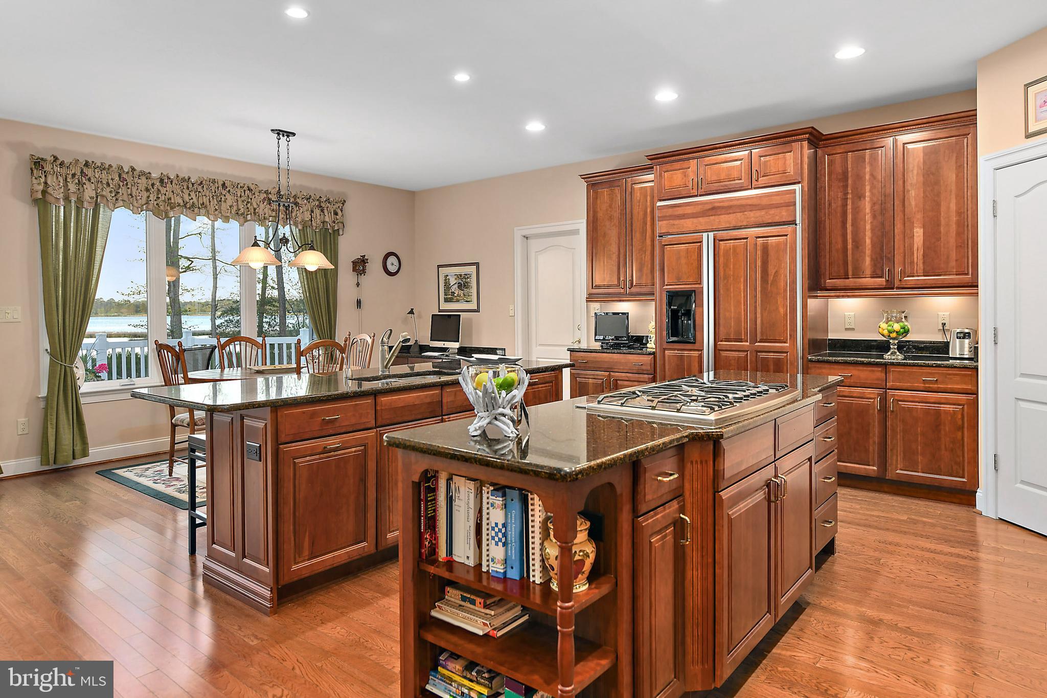 INDIAN CREEK - Residential