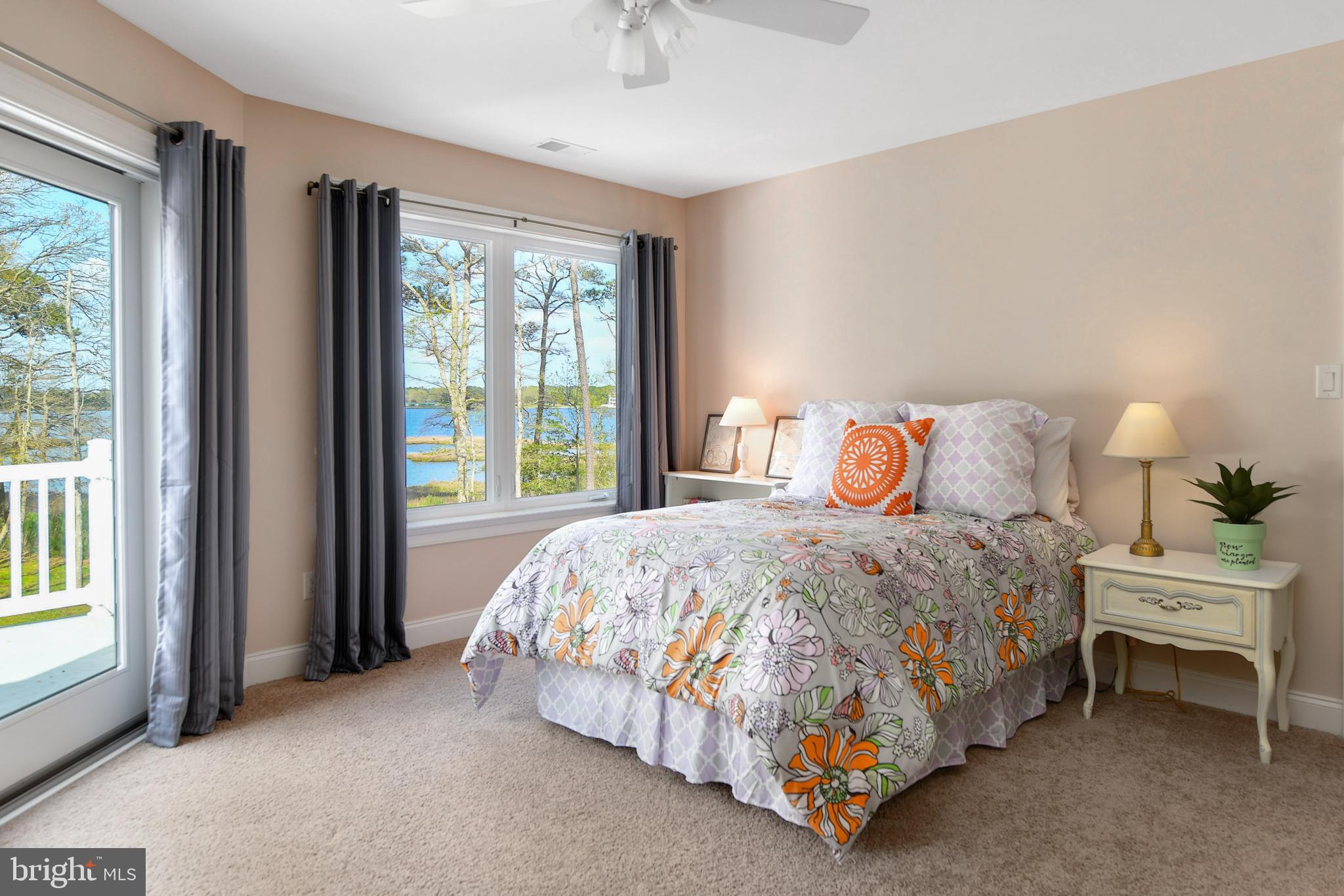 INDIAN CREEK - Residential