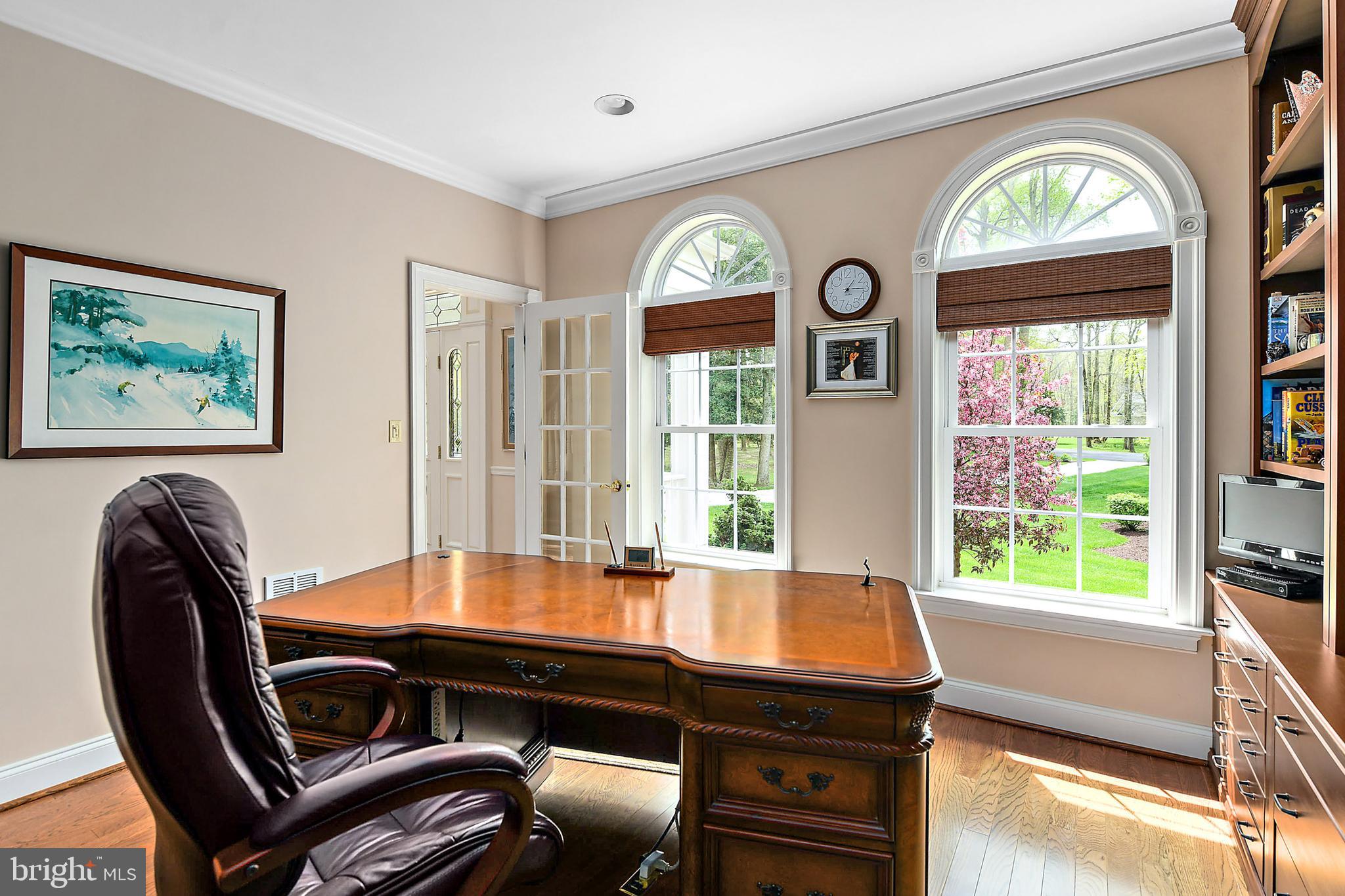 INDIAN CREEK - Residential