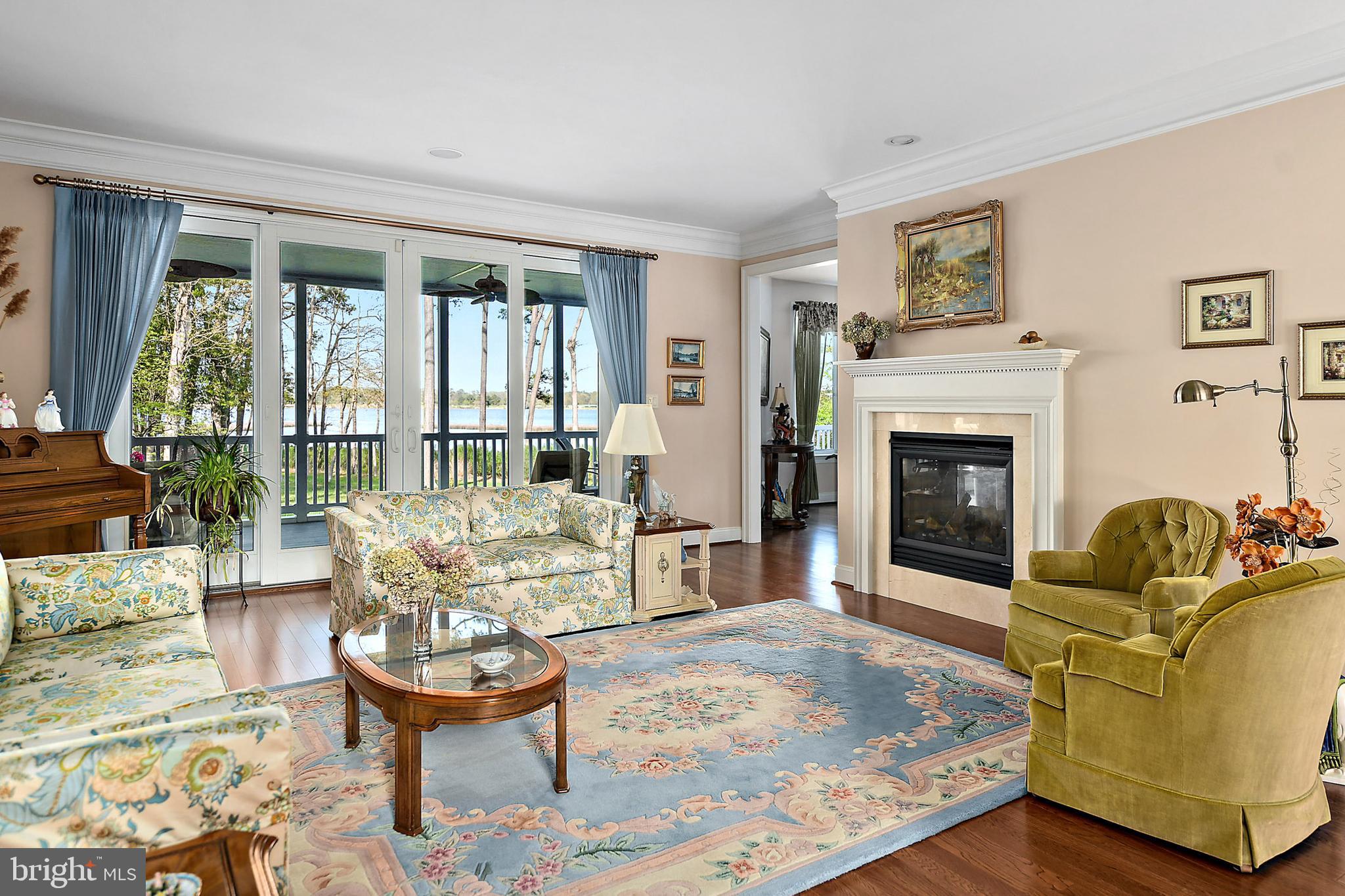 INDIAN CREEK - Residential