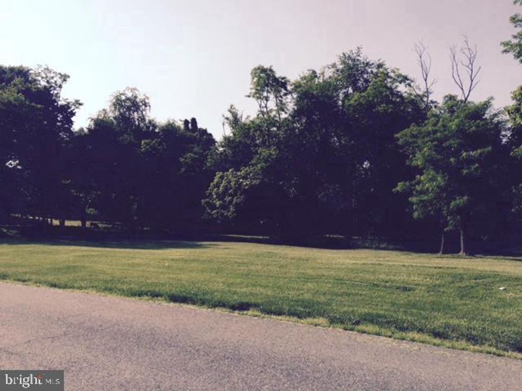 Photo of 13121 Brushwood Way, POTOMAC, MD 20854 (MLS # MDMC2204982)
