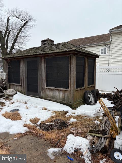 LESTER - Residential