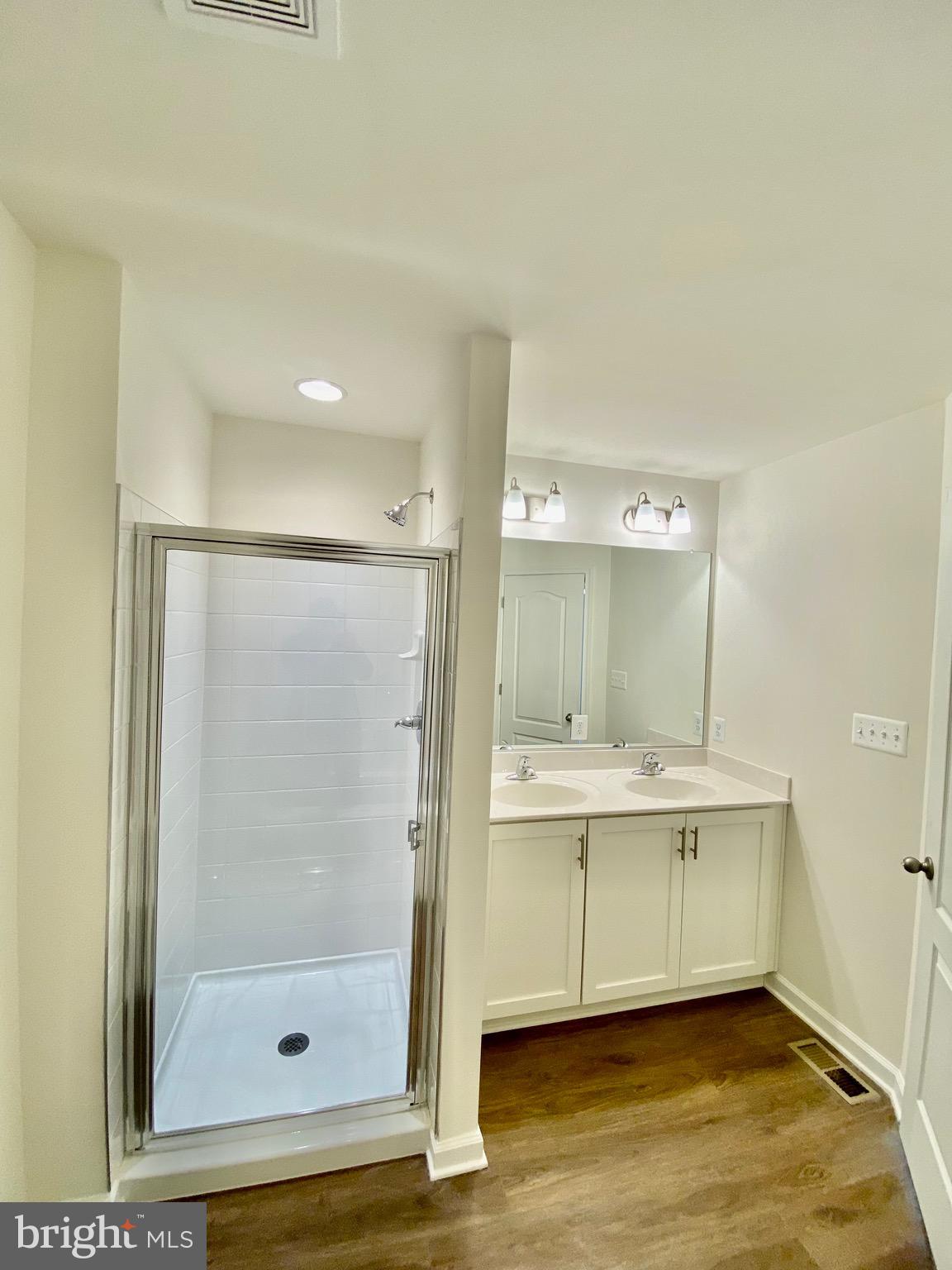 TOWNES AT TATE MANOR - Residential Lease