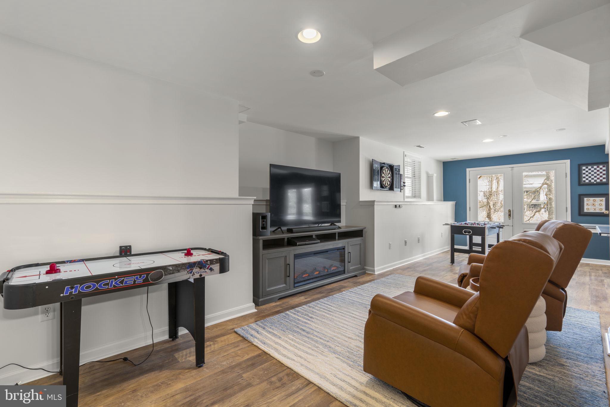 ULMSTEAD ESTATES - Residential