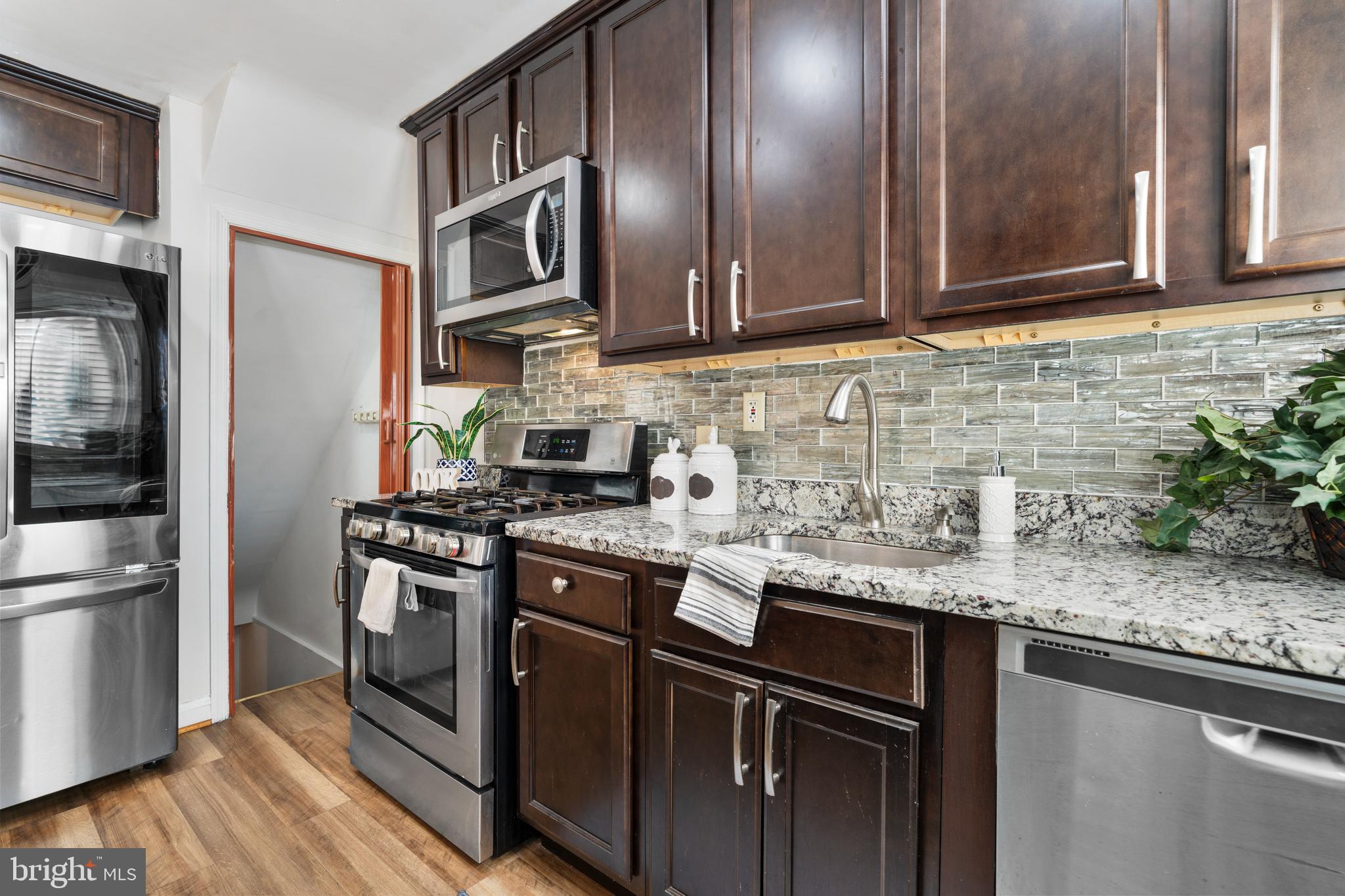 HAWTHORNE - Residential