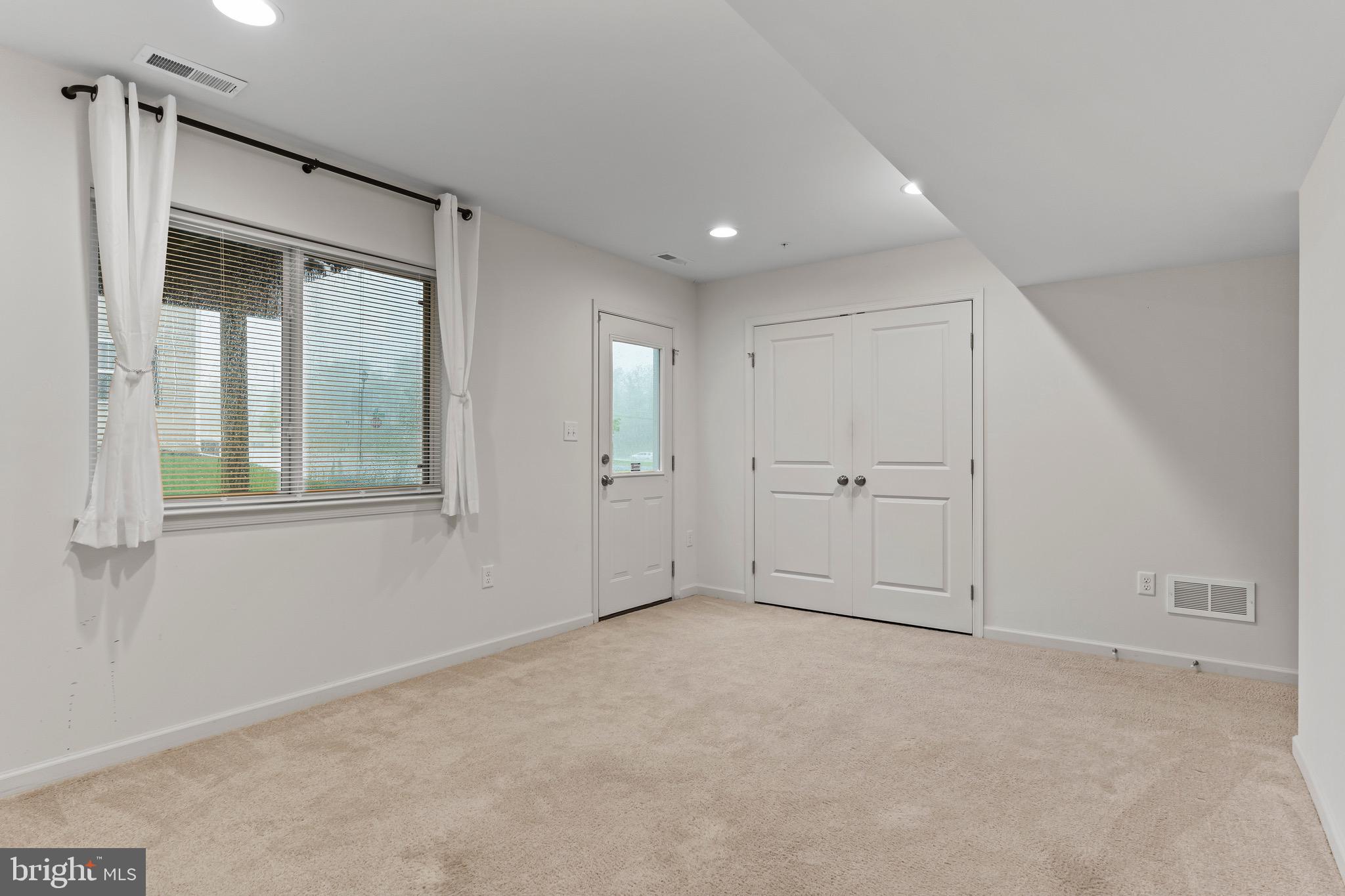 CREEKVALE - Residential