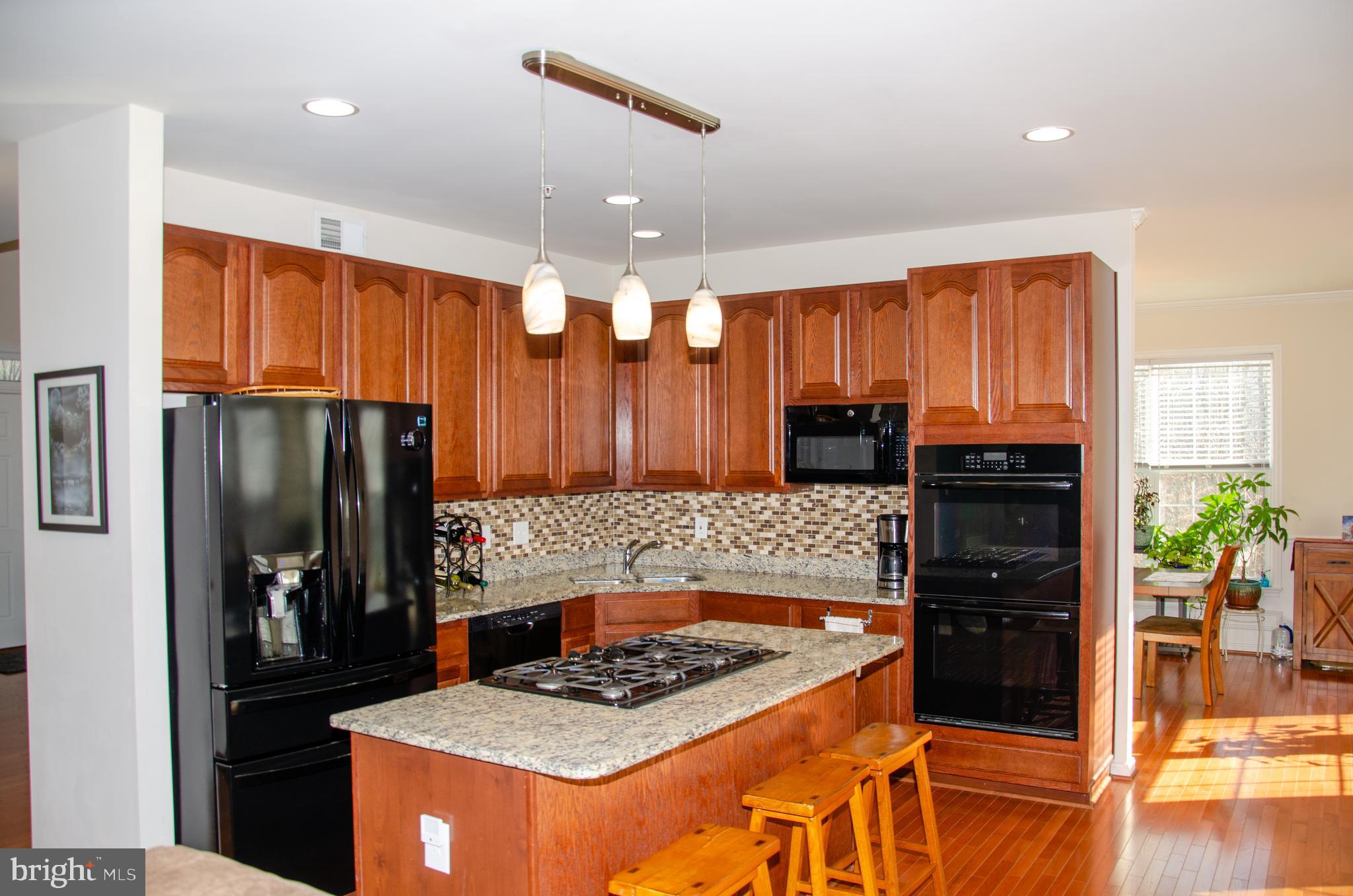 KINGSVIEW - Residential