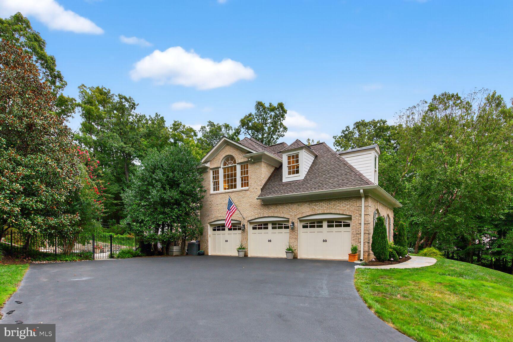 BALMORAL GREENS - Residential