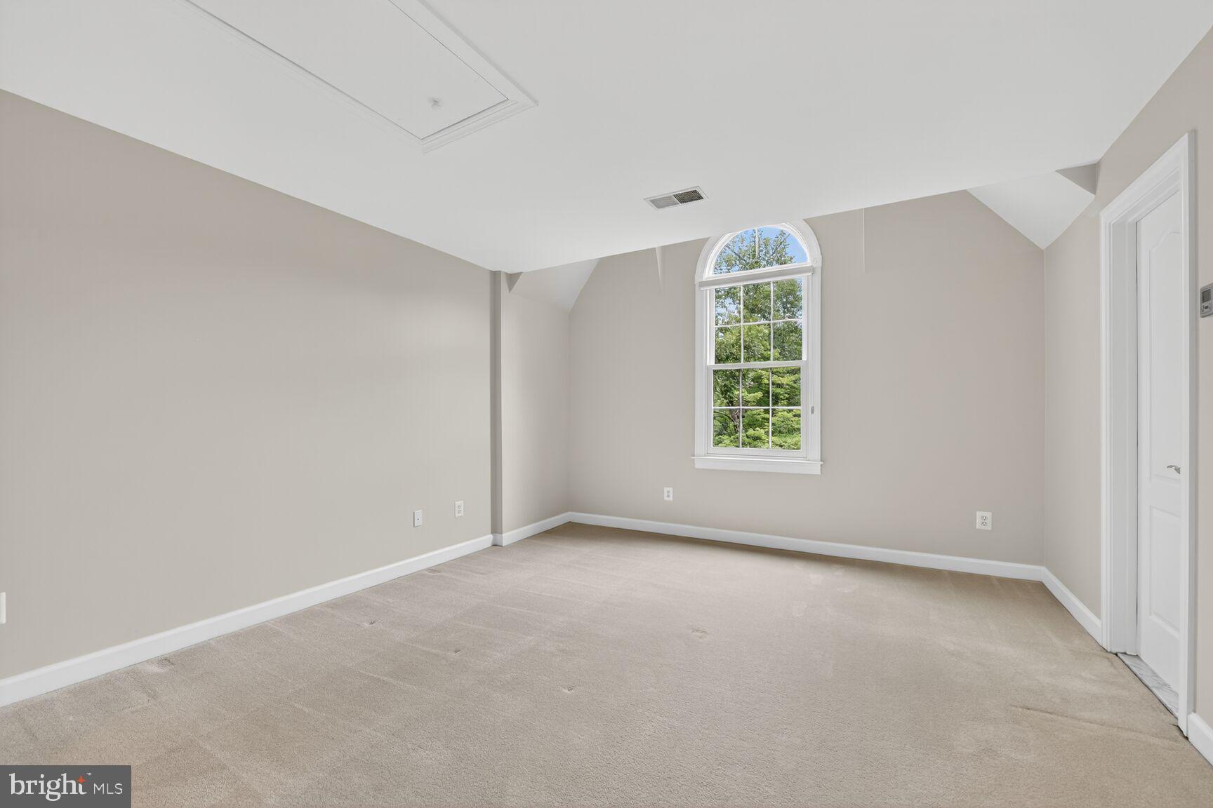 BALMORAL GREENS - Residential