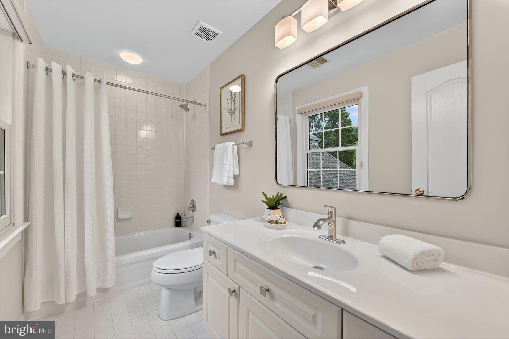 BALMORAL GREENS - Residential