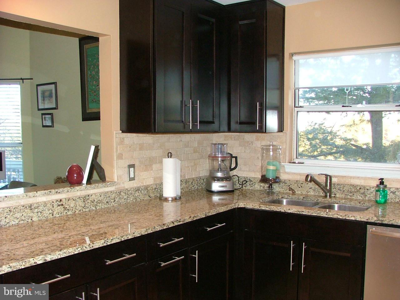 ASHBURN VILLAGE - Residential
