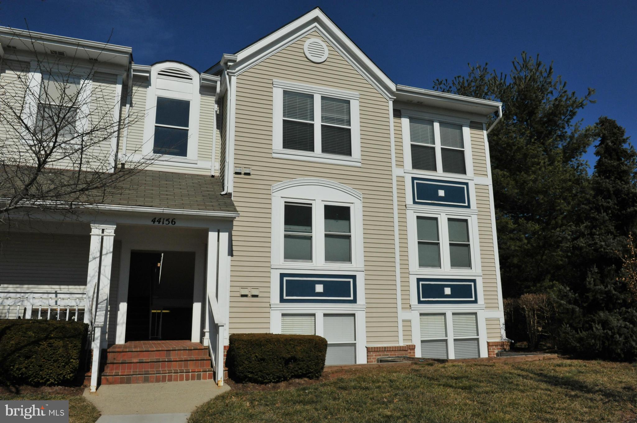 ASHBURN VILLAGE - Residential