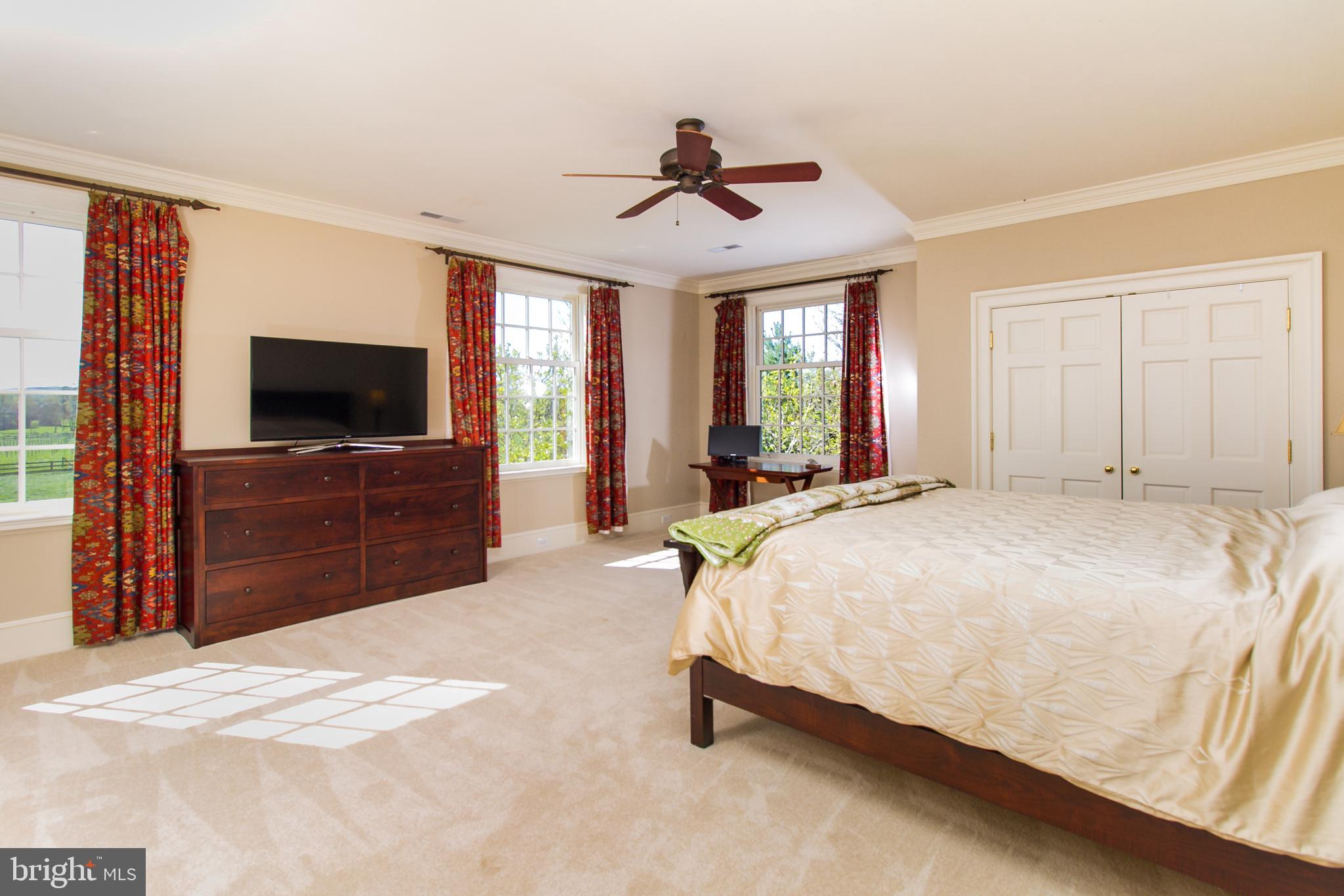 BIG SPRING FARM - Residential